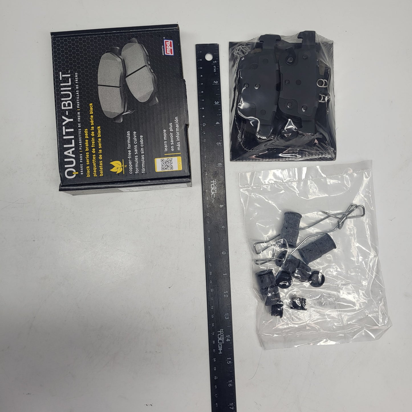 QUALITY-BUILT Ceramic Disc Brake Pad Set Black Rear 1003-1665C
