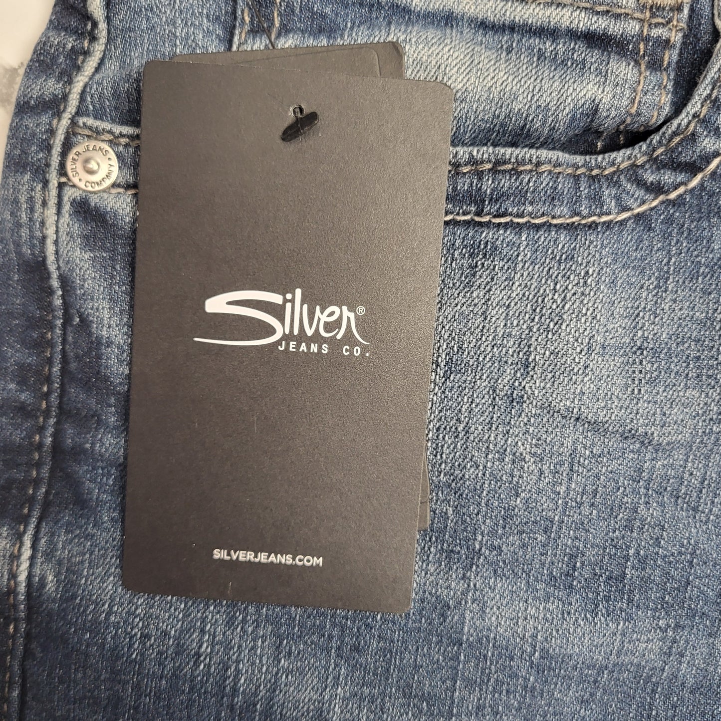 SILVER JEANS CO. Eddie Tapered Leg Eco Friendly Sz 34/30 Indigo M42977RAS396