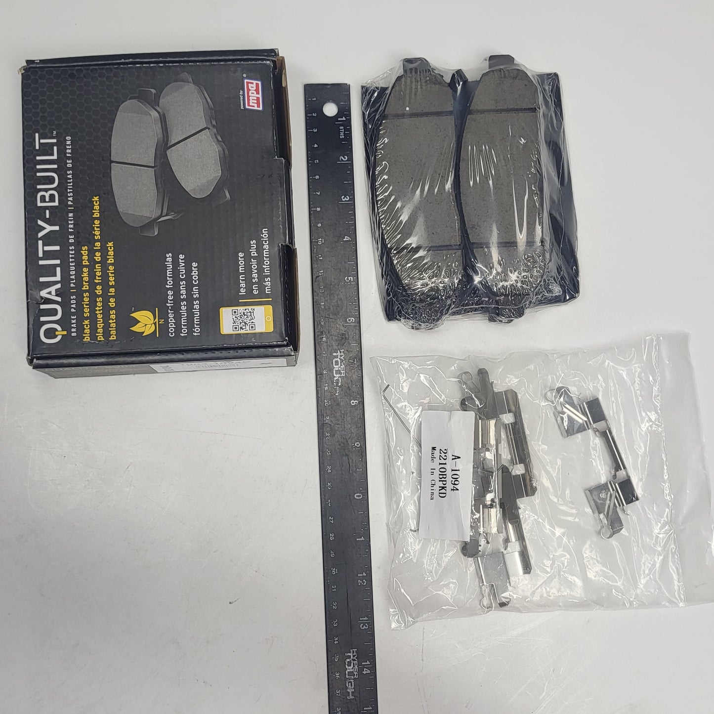QUALITY-BUILT Ceramic Disc Brake Pad Set Black Front 1003-1094C
