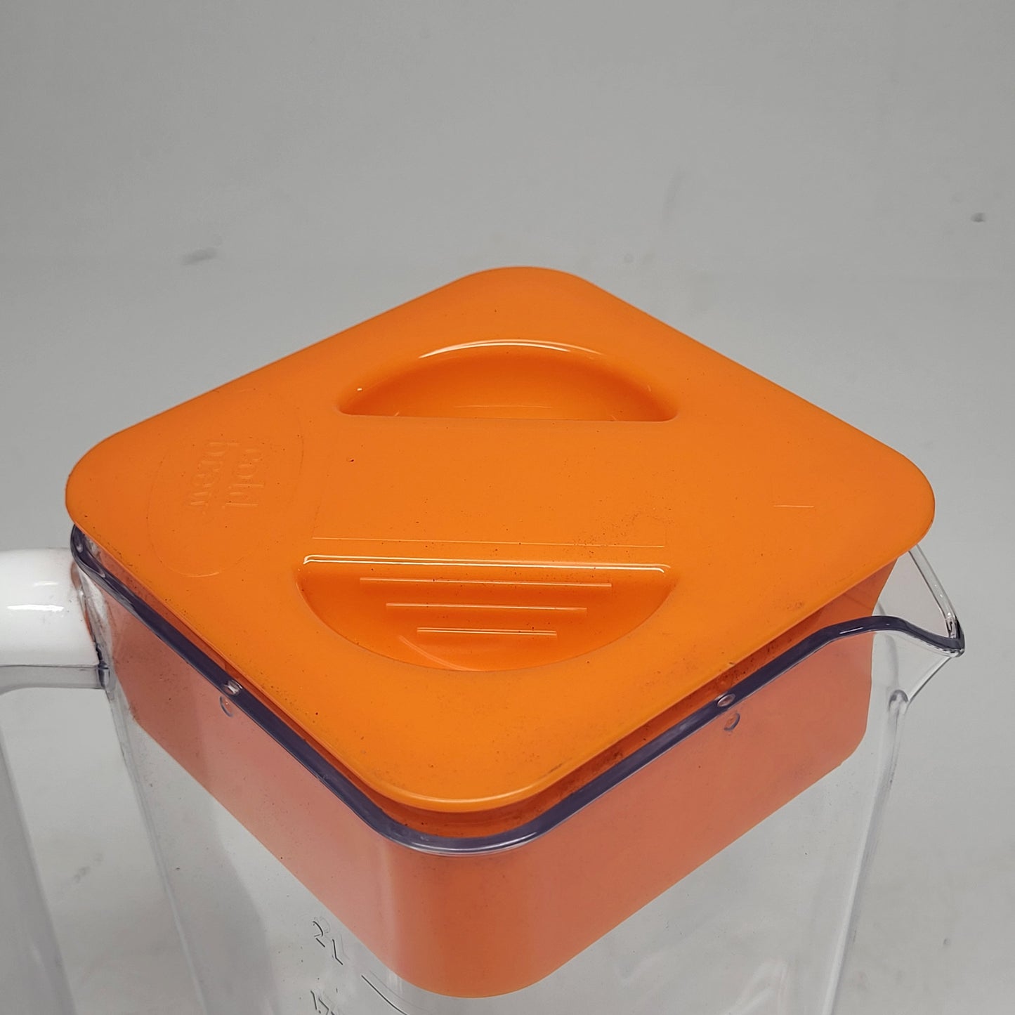 MAXPLUS Clear Plastic Beverage and Iced Coffee Pitcher W/ Orange Lid