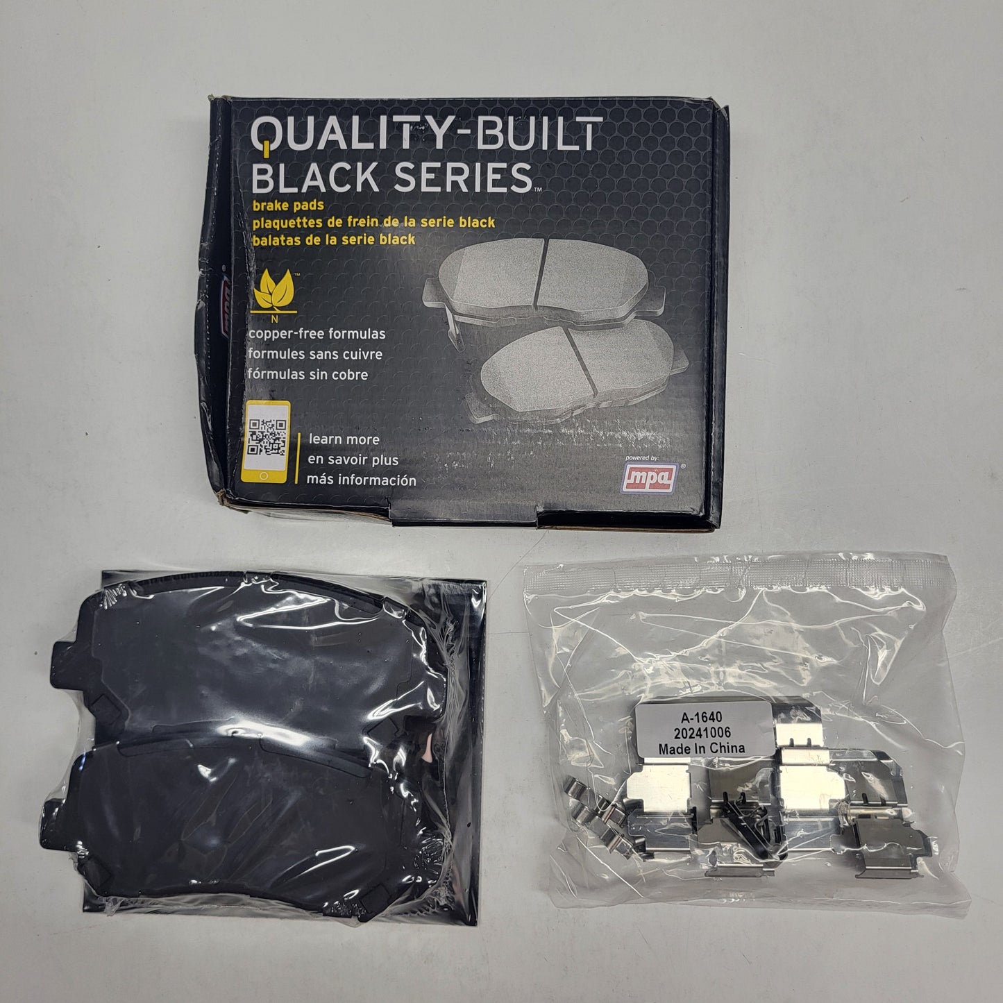 QUALITY-BUILT Ceramic Disc Brake Pad Set Black Front 1003-1623C