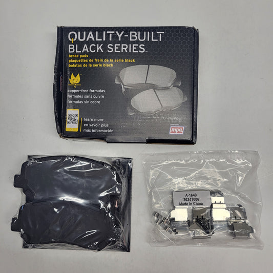 QUALITY-BUILT Ceramic Disc Brake Pad Set Black Front 1003-1623C