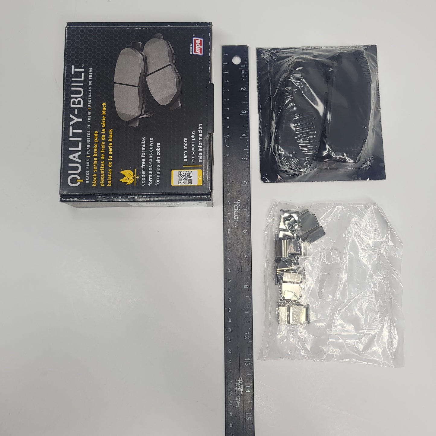 QUALITY-BUILT Ceramic Disc Brake Pad Set Black Rear 1003-1304C