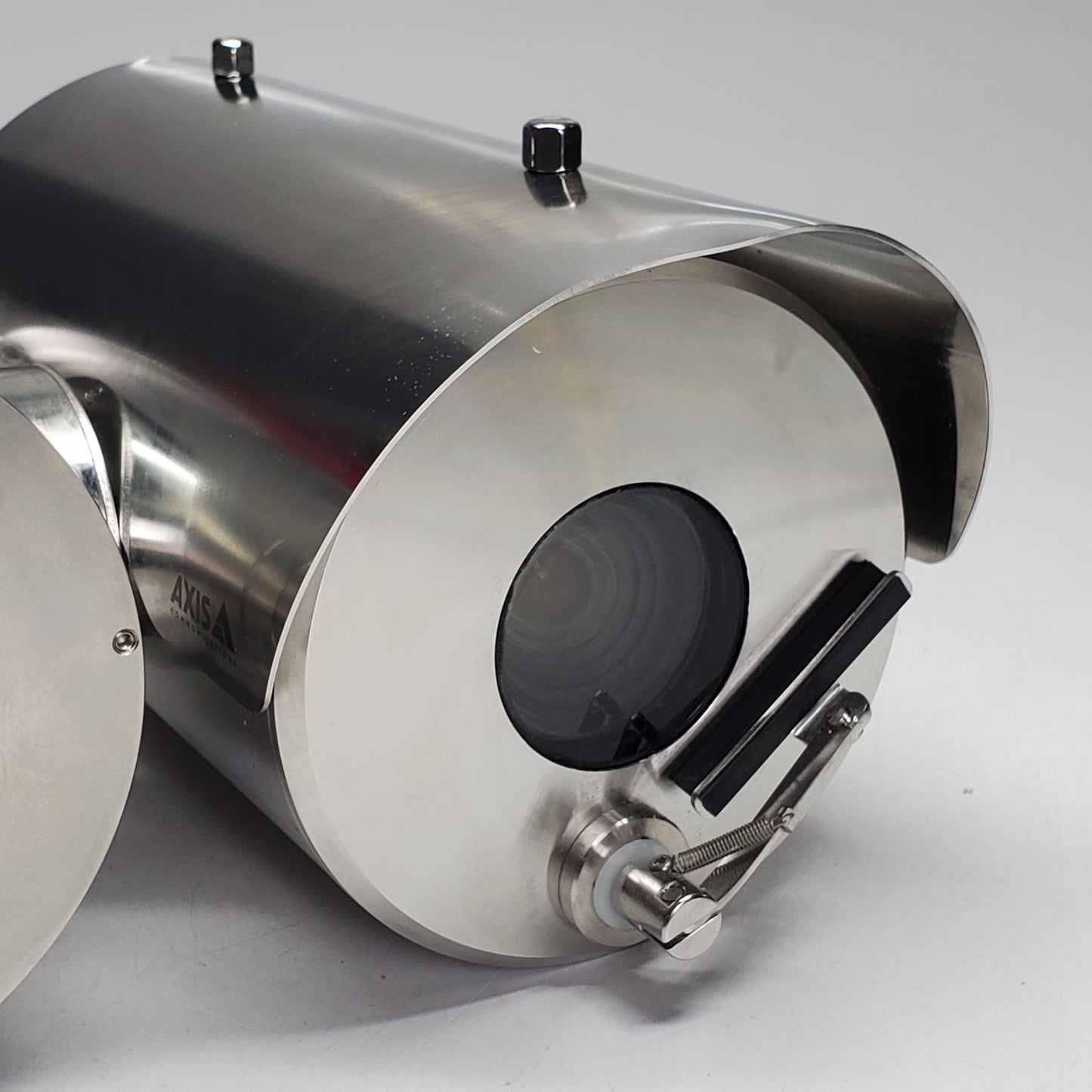 AXIS Globally Certified Explosion-Protected Positioning Network Camera XPQ1785 02278-501-01 (Pre-Owned)