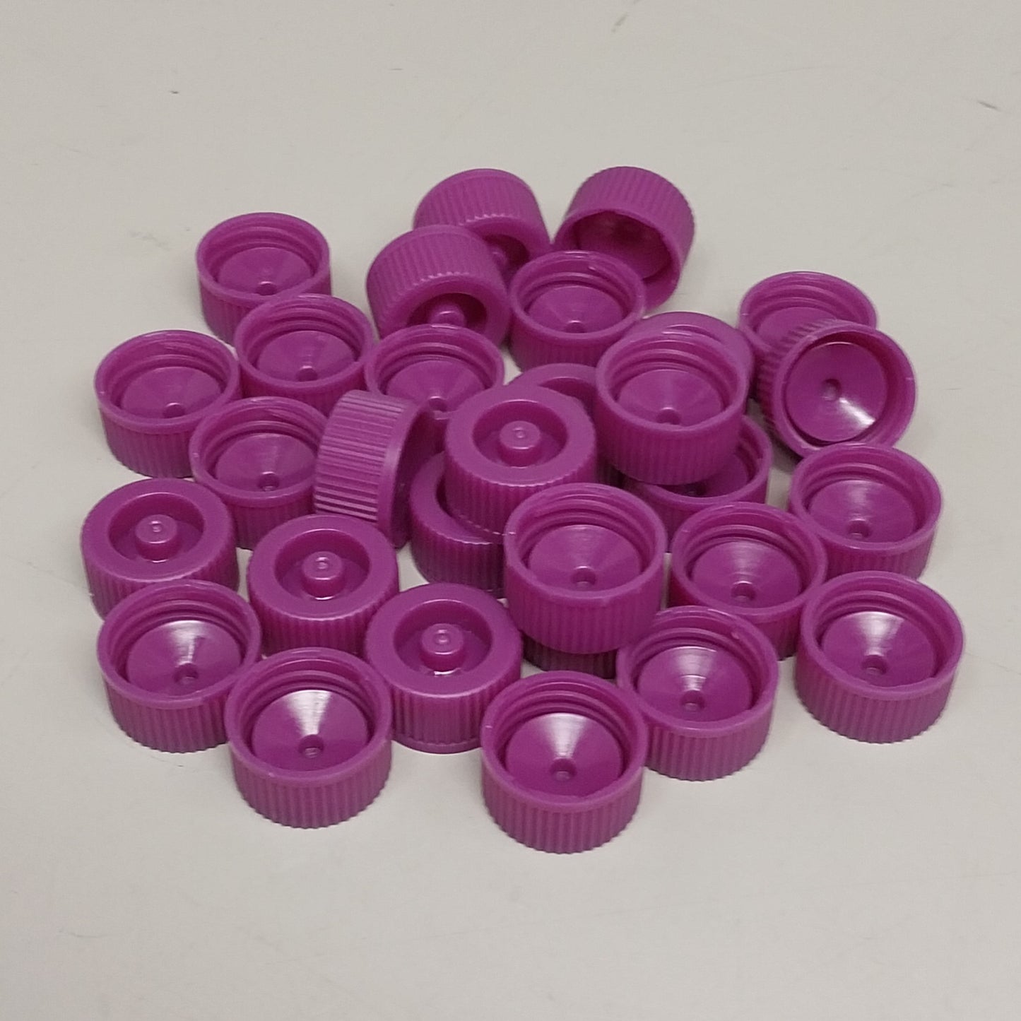 SARSTEDT 1000 Pack Screw Cap Tube Flat Base Size 13 x 82mm Purple 62.550.019