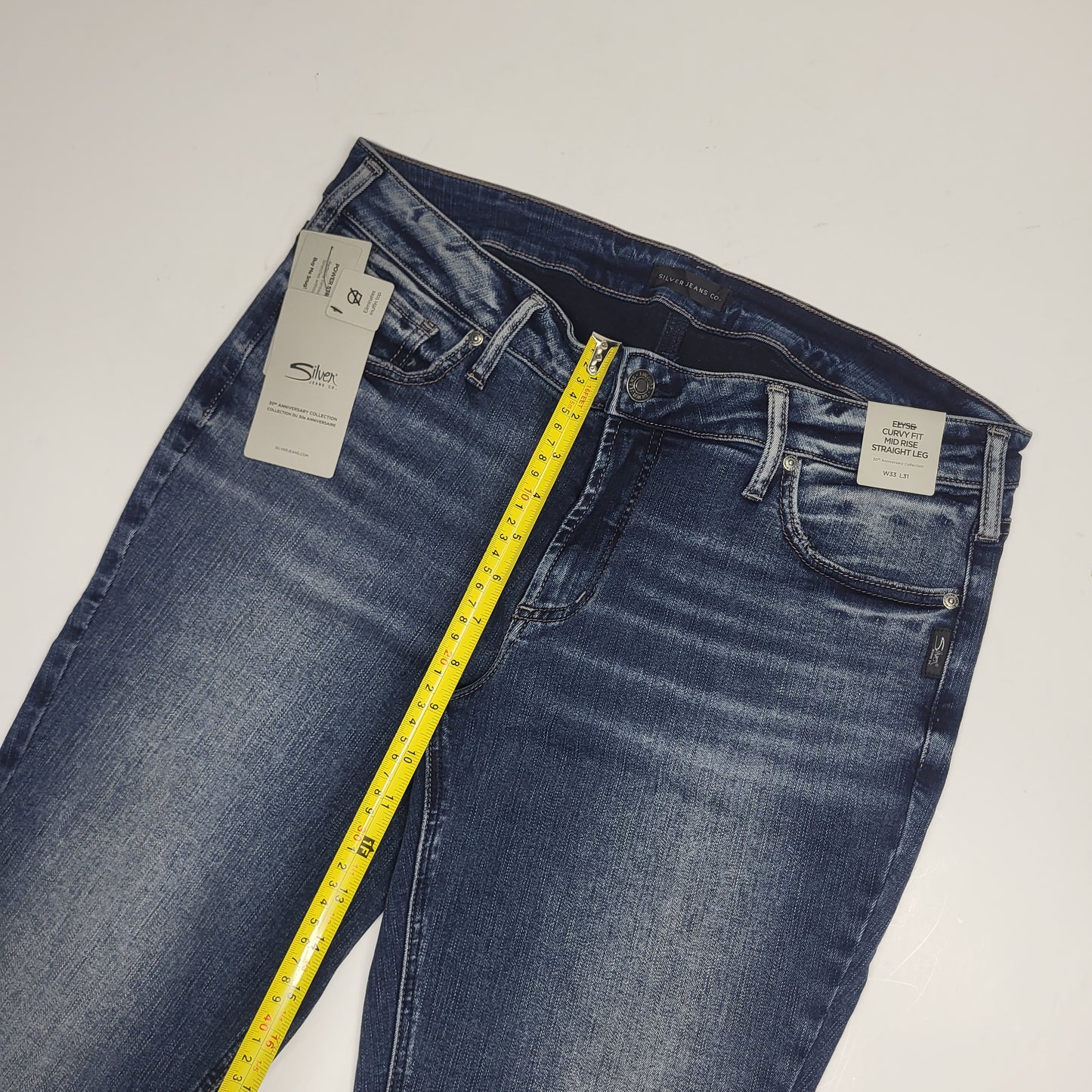 SILVER JEANS CO. Elyse Mid Rise Straight Leg 30th Anniversary Sz 33/31 Indigo