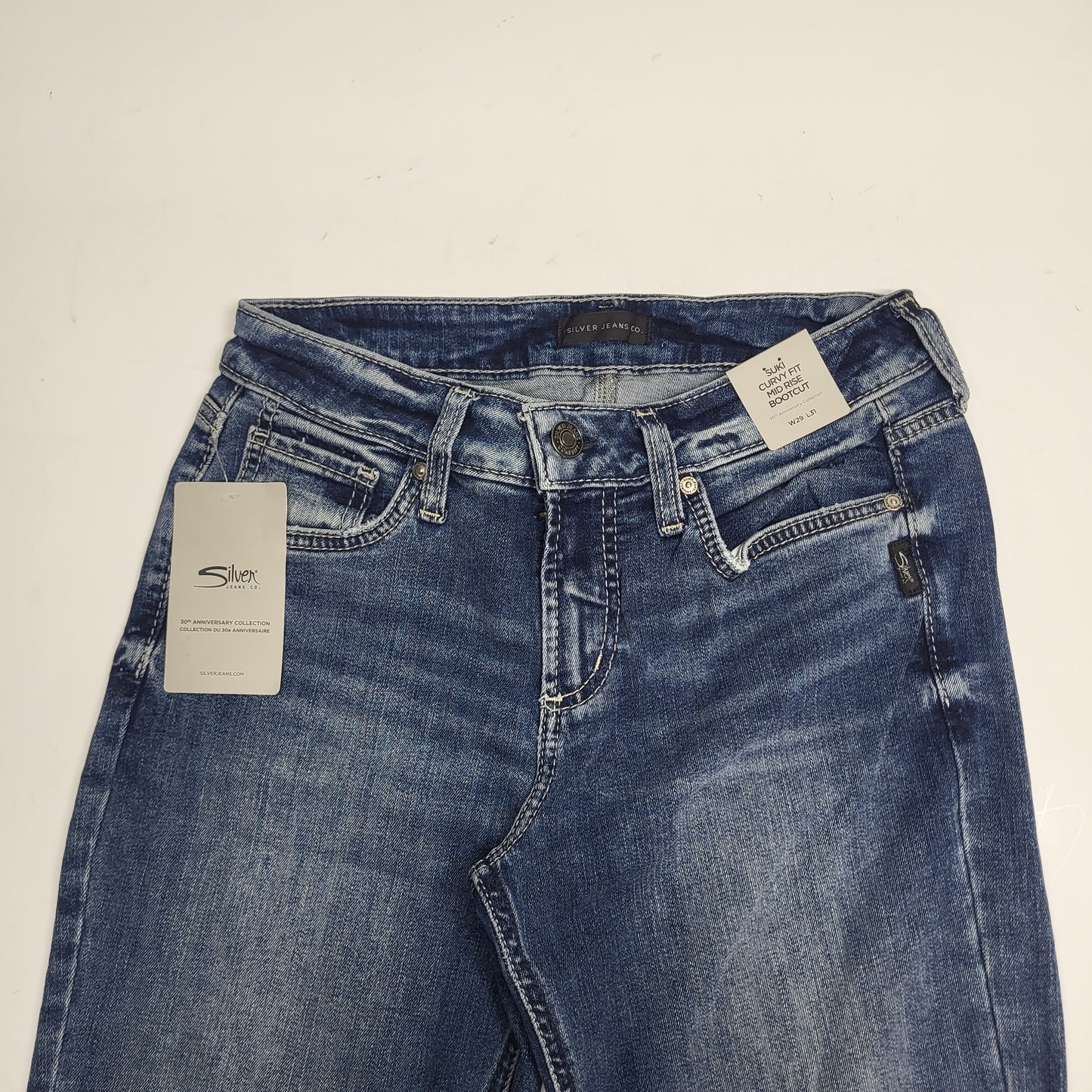 SILVER JEANS CO. Suki Curvy Fit Mid Rise 30th Anniversary Bootcut 29/31 Indigo