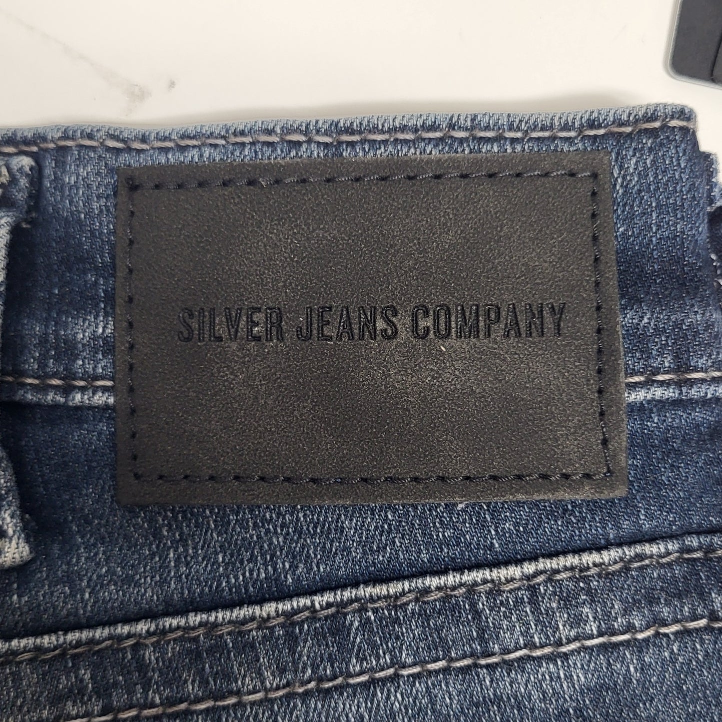 SILVER JEANS CO. Eddie Tapered Leg Eco Friendly Sz 34/30 Indigo M42977RAS396