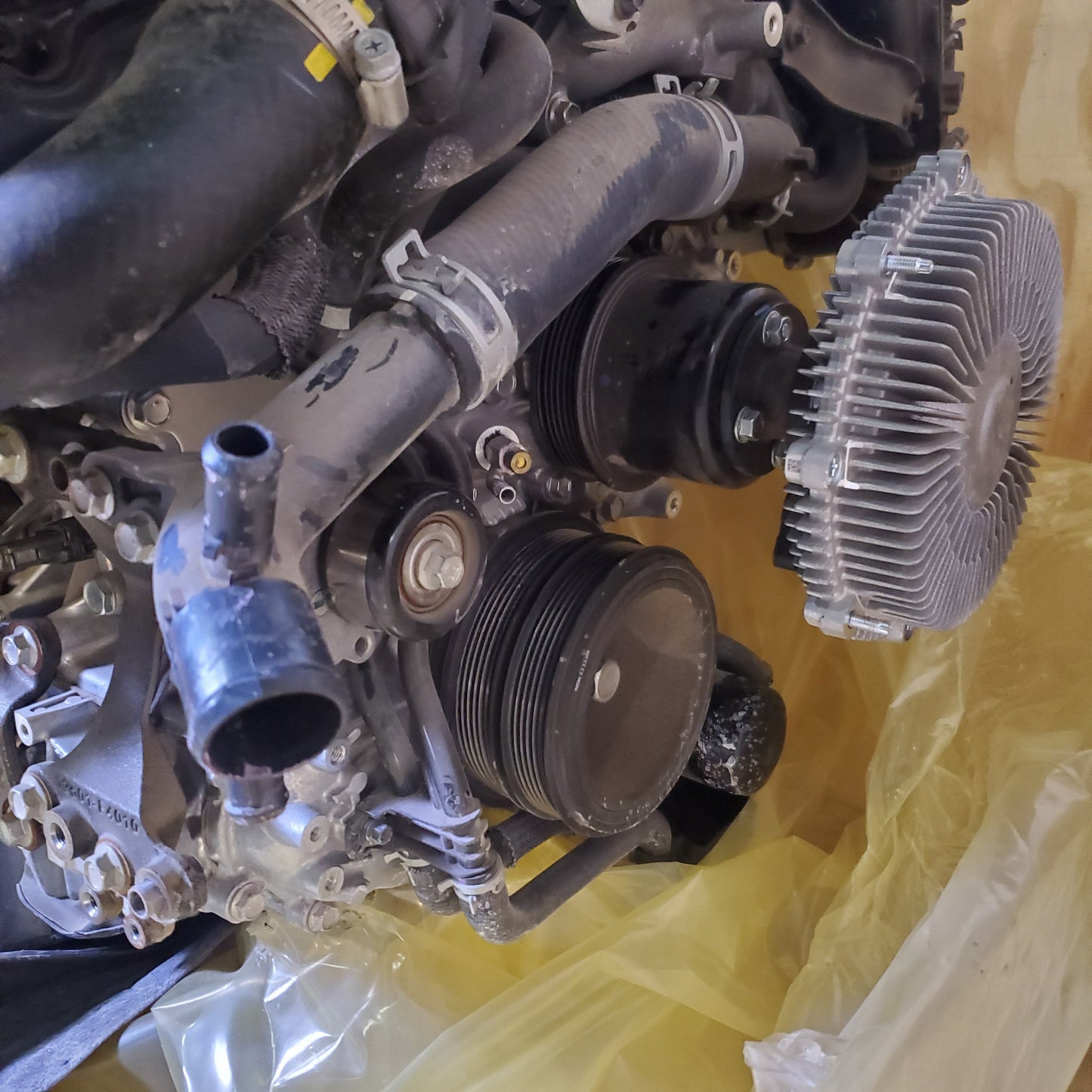 TOYOTA Tundra Engine Assembly L Flyw V35a-k83 04004-23370 (Used As-Is Turns Over)
