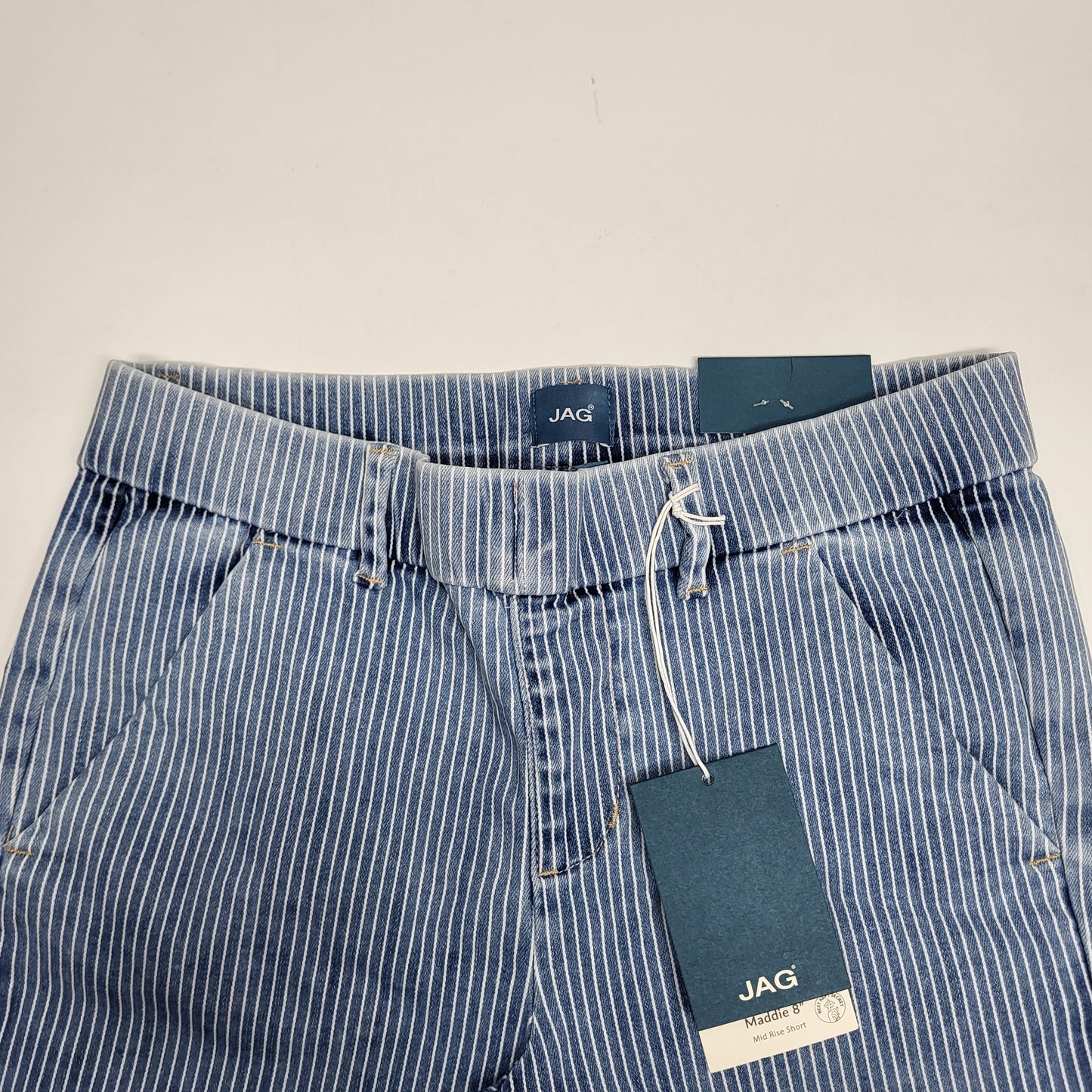 JAG Maddie Mid Rise Pull-On Short Womens Sz 0/8 Bleached Stripe J5108LSX116