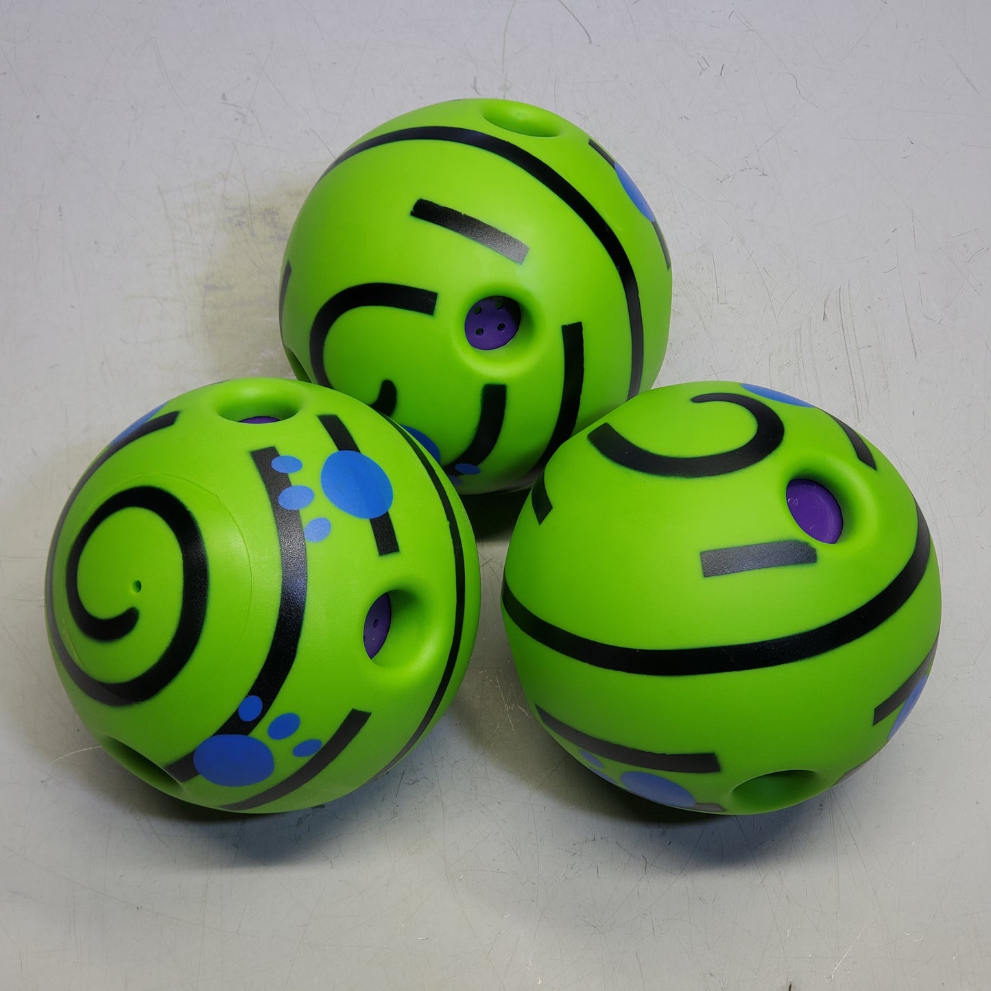 ZA@ GOUQIU (3 Pack) Durable Hard Plastic Giggle Ball Dog Toy 5.5" Dia. Green K