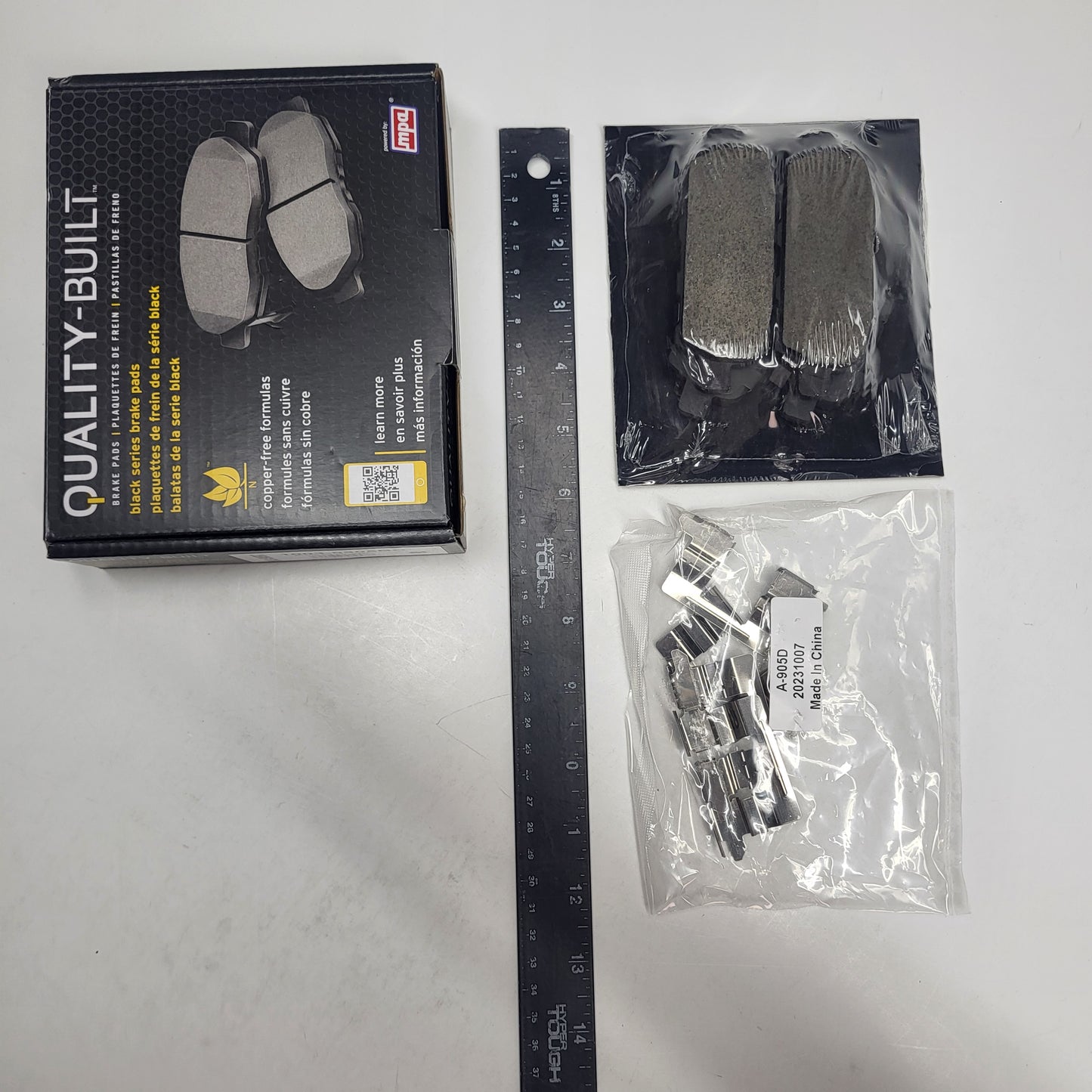 QUALITY-BUILT Ceramic Disc Brake Pad Set Black Rear 1003-0905BC