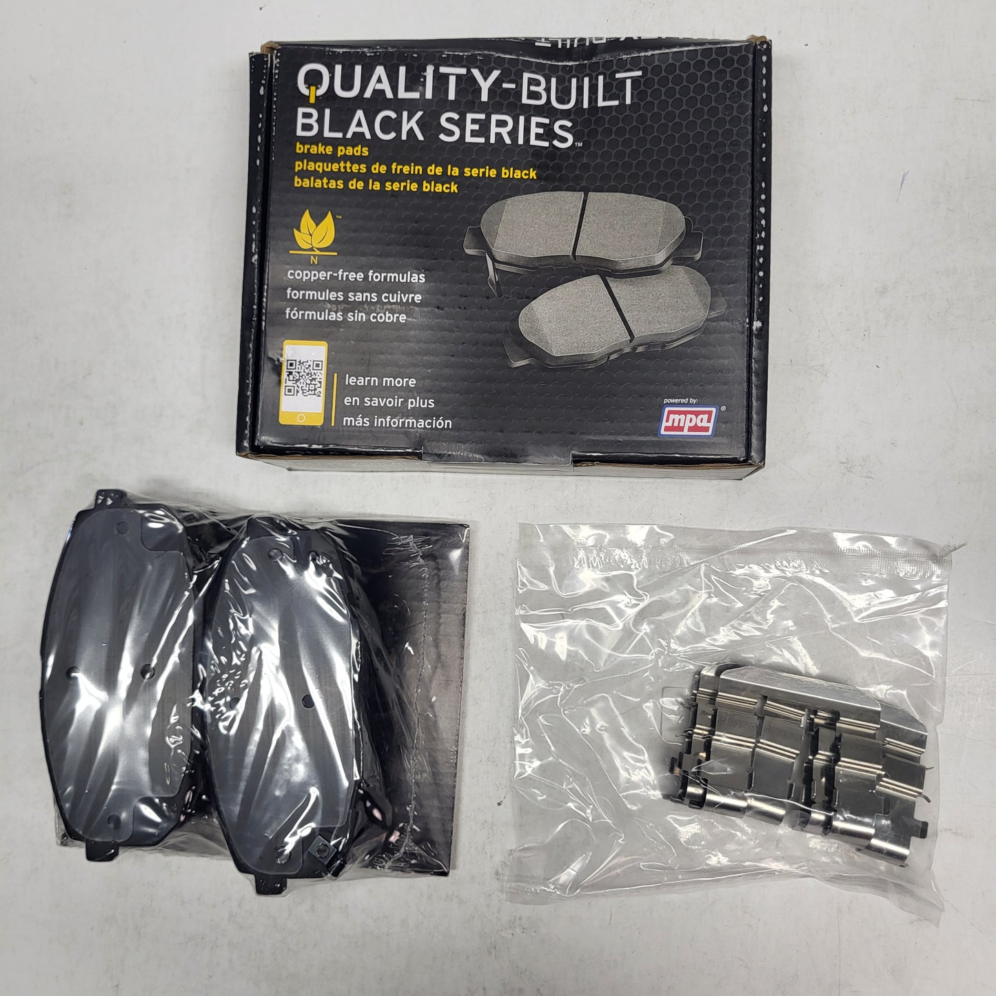 QUALITY-BUILT Ceramic Disc Brake Pad Set Black Front 1003-2035C