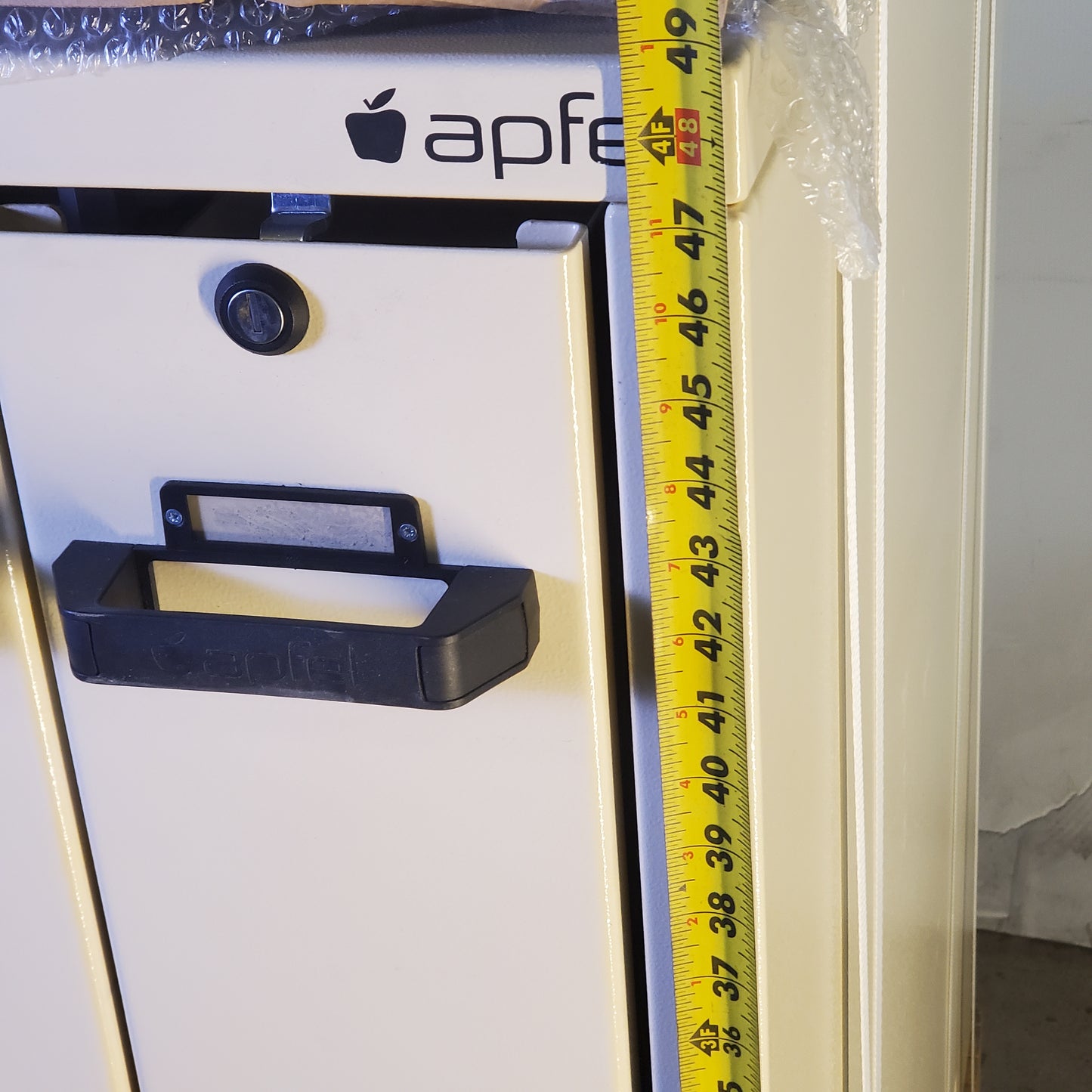 APFEL Vertical Storage Locking Cabinet 5 Drawer W/ Extra Shelves 41"Wx41"Dx49"H Tan