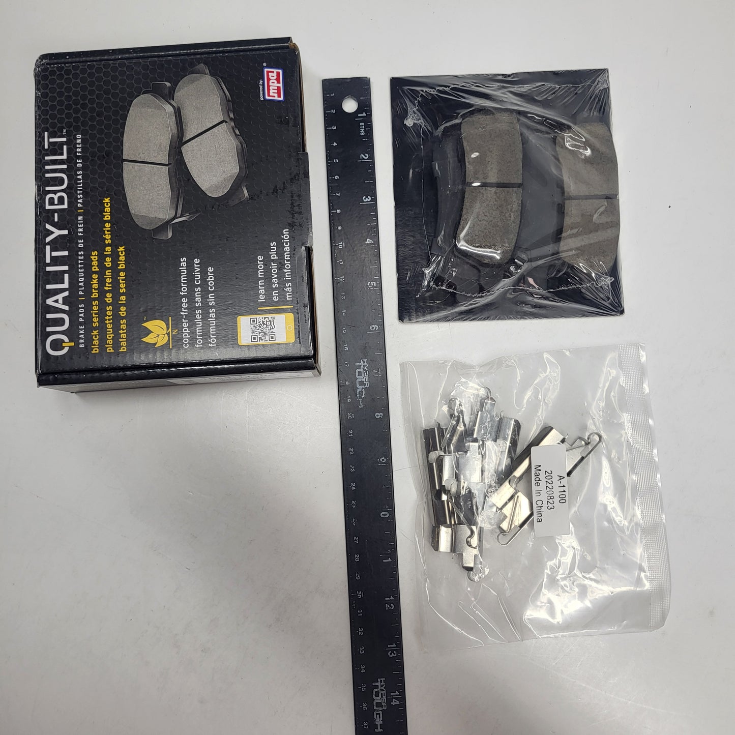 QUALITY-BUILT Ceramic Disc Brake Pad Set Black Rear 1003-1100C