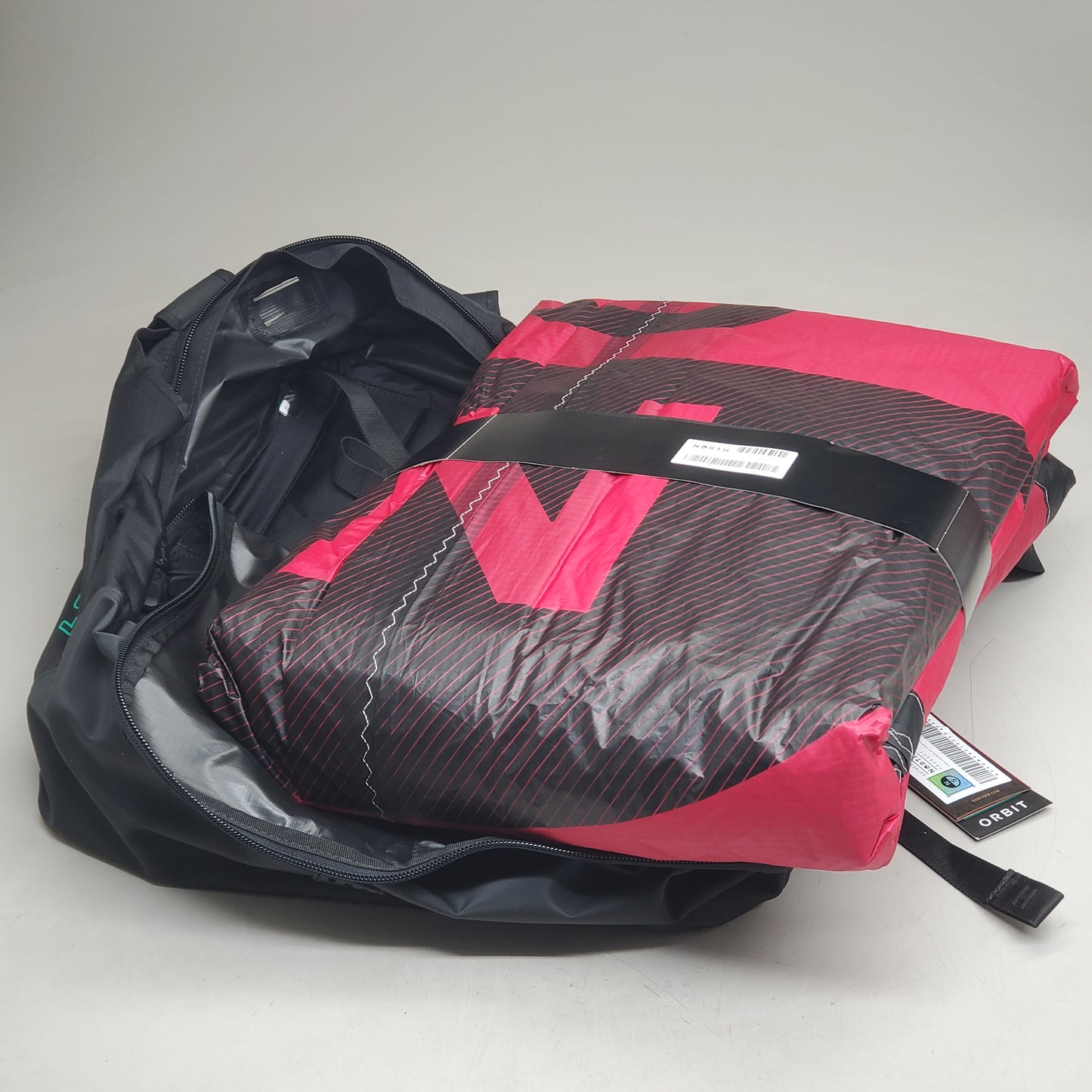 NORTH Orbit Freeride / Big Air Water Surfing Kite 2024 10 Meter Rubine Red 85000.240000