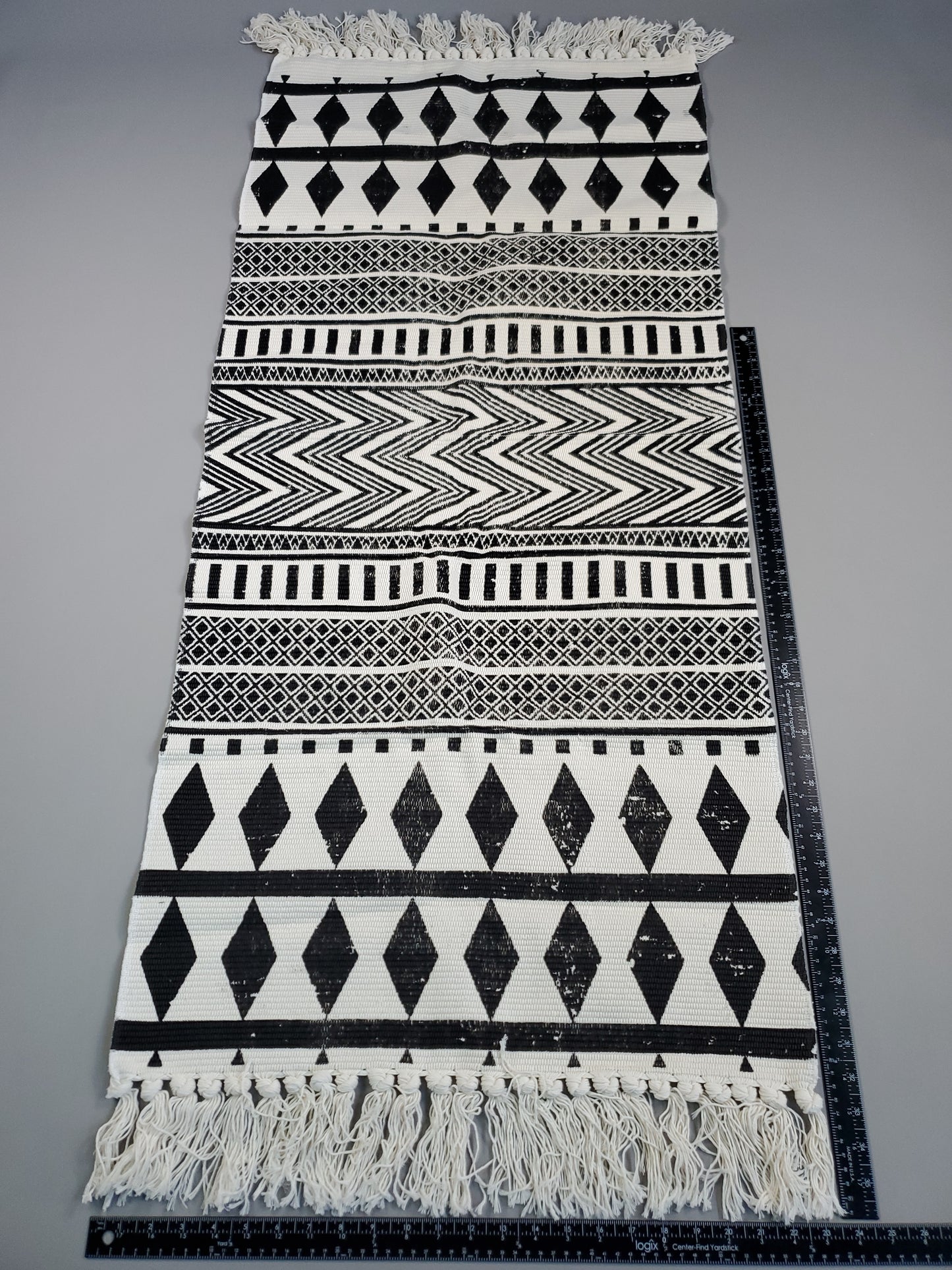 USTIDE Cotton Tassel Kilim Carpet Indian Hand Woven Braided Rug 2'x4'3" Black/Cream (New)