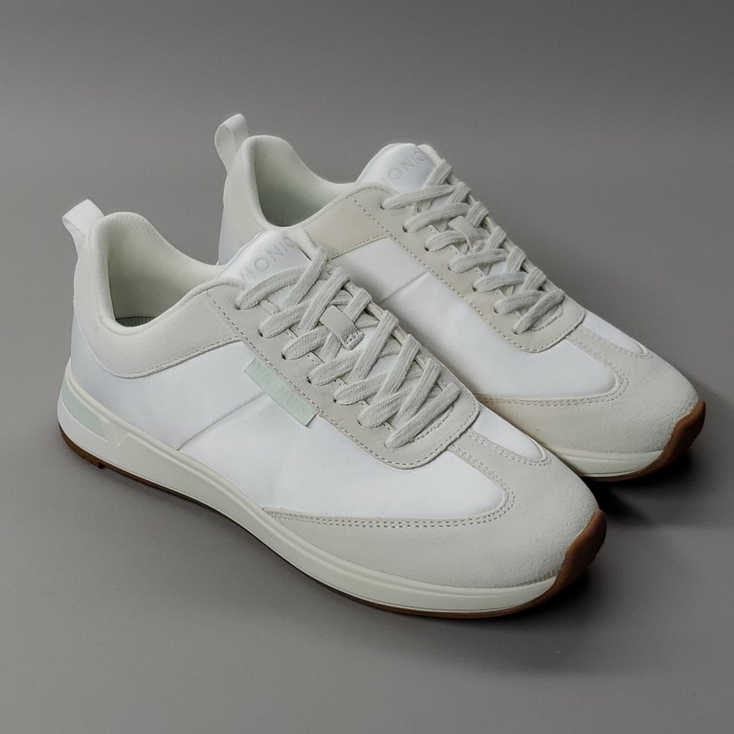 VIONIC Breilyn Satin Sneaker Shoe Women's Sz 6.5 M Beige/White (New)
