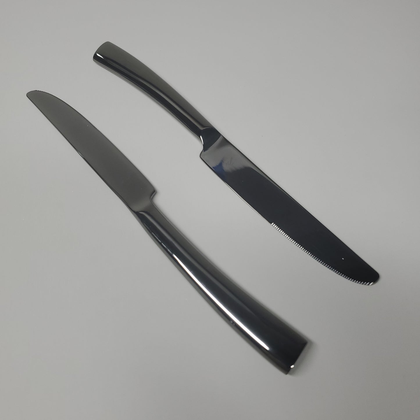 LIBBEY WORLD Tableware 12 Pcs Master's Gauge Aspect Dinner Knives 9-3/8" Dark Gunmetal (New)