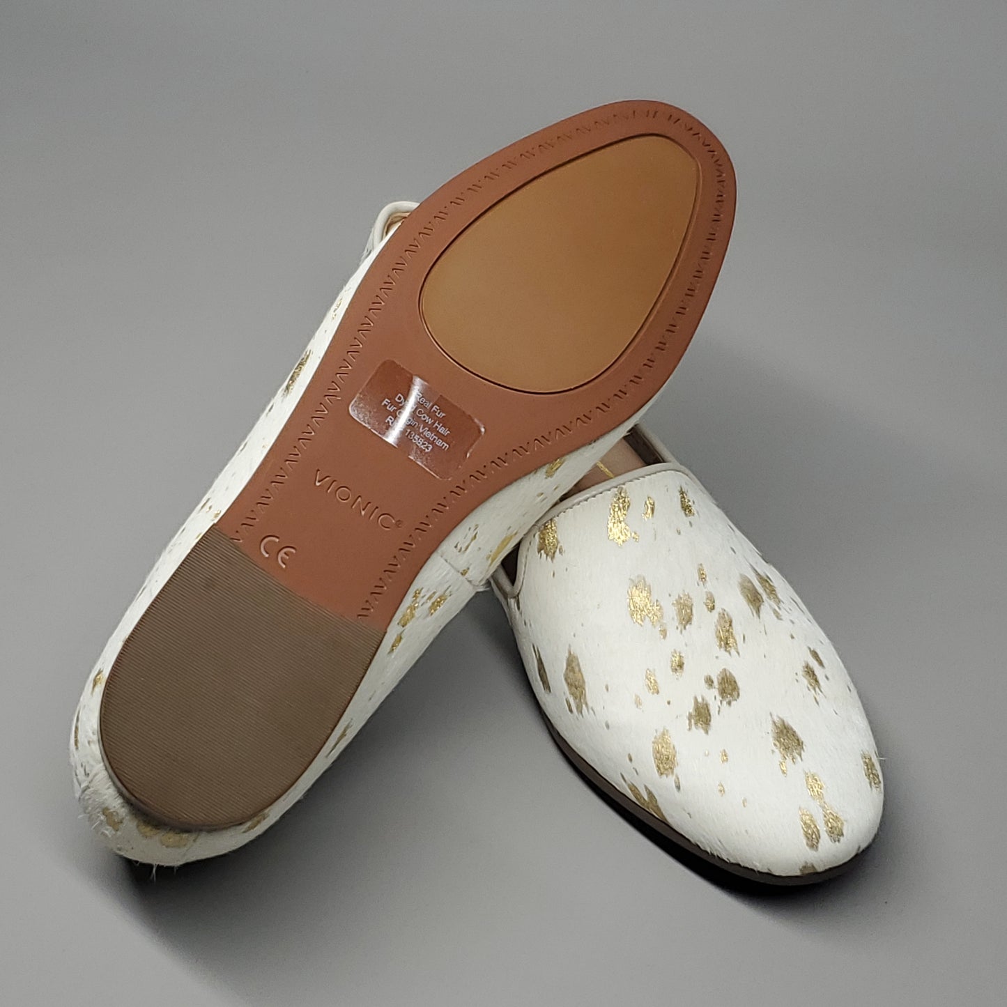 VIONIC Willa Slip On Loafer Flat Shoe Women's Sz 6.5 Gold Metallic H7711L3700 (New)
