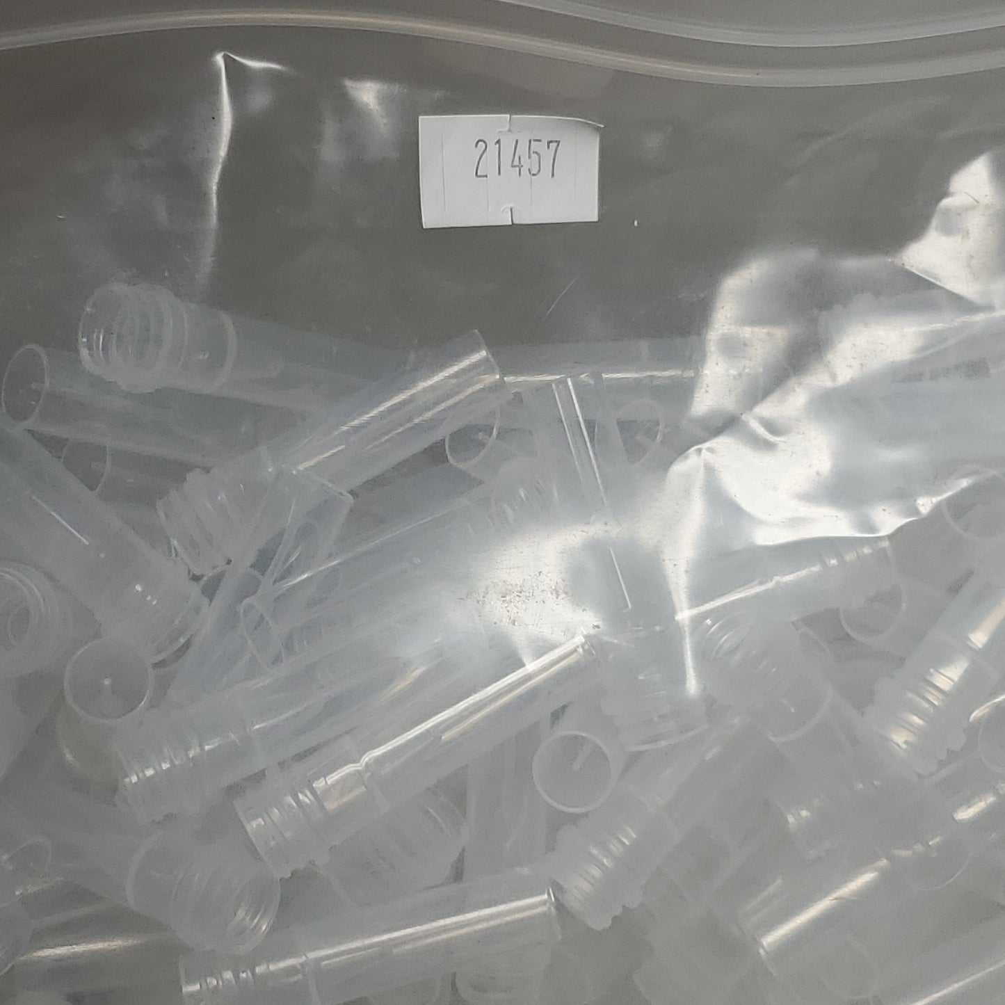 Starlab 500 Pack Of Non-Graduated Skirted Base Clear Tubes 0.5mL Without Cap 2140 (New)