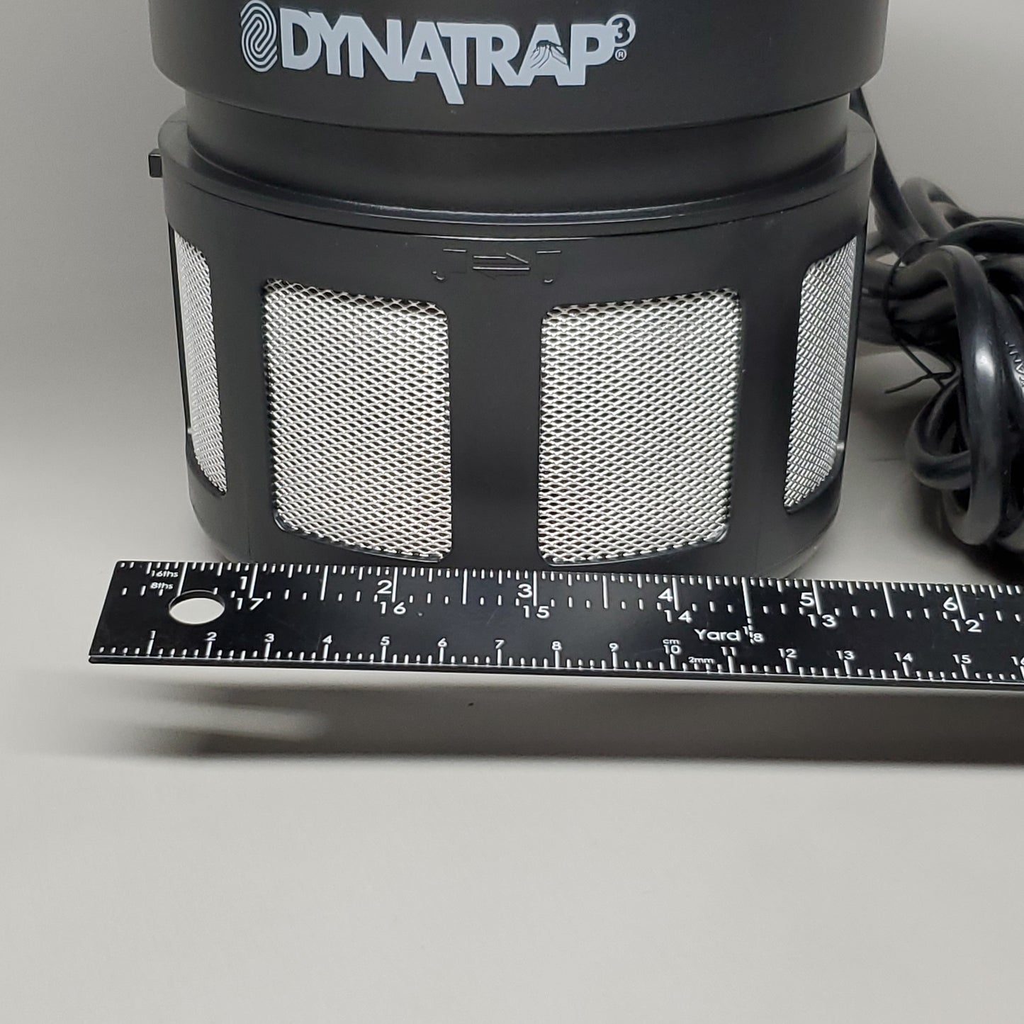 DYNATRAP Mosquito & Flying Insect Trap Hang Or Wall Mount 1/2 Acre DT1100SR (New)