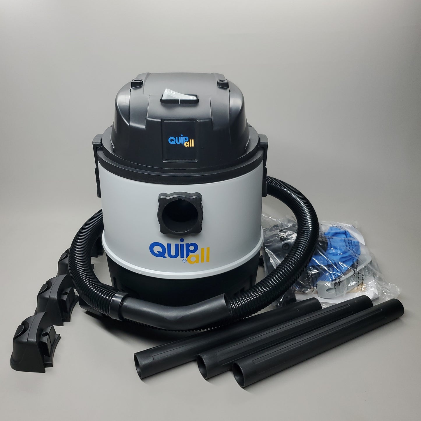 QUIPALL Portable Wet And Dry Vacuum Cleaner 3.2 Gallons Plastic Tank EC813-1000 (New)