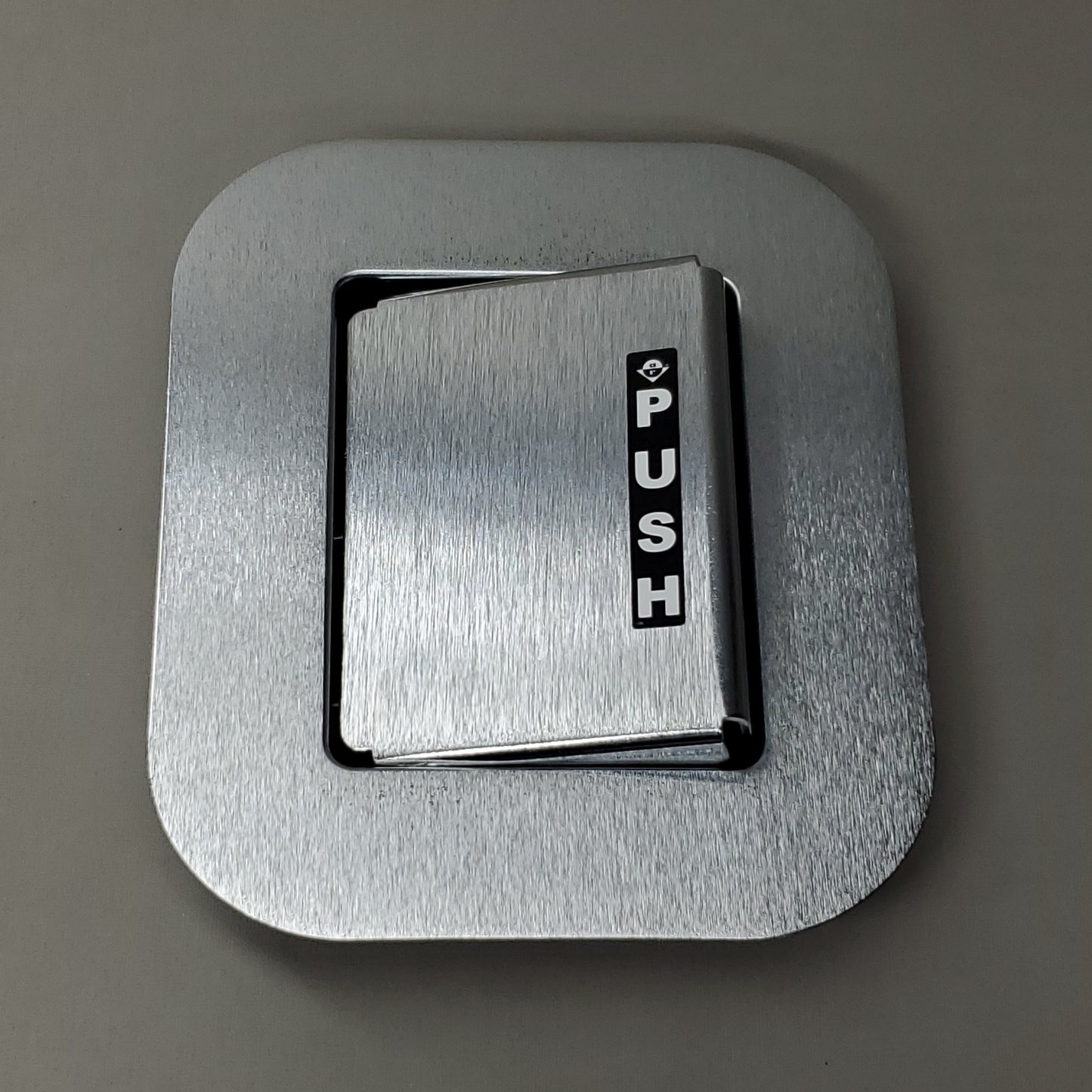 ADAMS RITE Push & Pull Paddle Recessed Door Latch Kit LHR For 6-8 Ft. DOOR Silver / Black Aluminum D3682-812 (New)