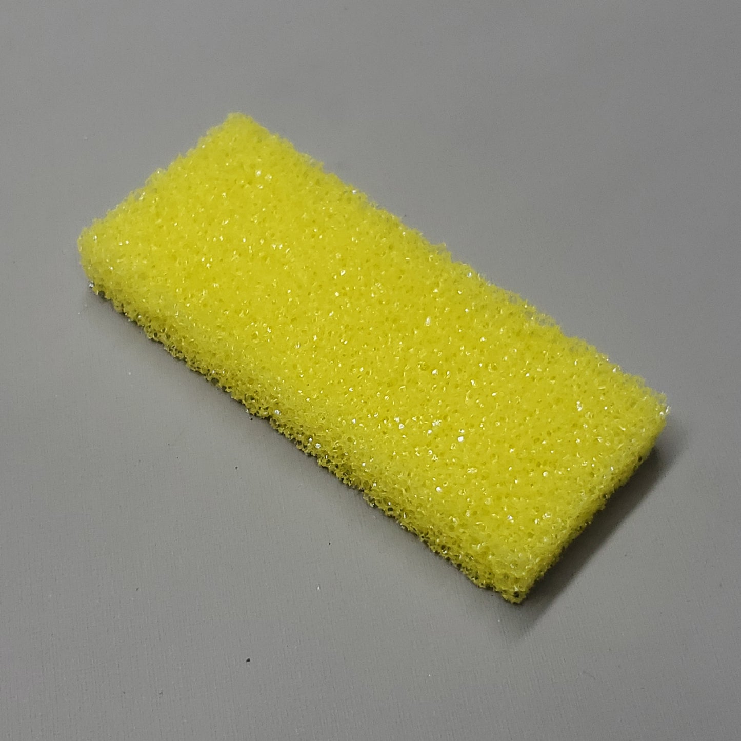 KARA Disposable Pumice Coarse Scrub Pads Yellow 8x3.5x1.2 CM 1600 PCS (New)