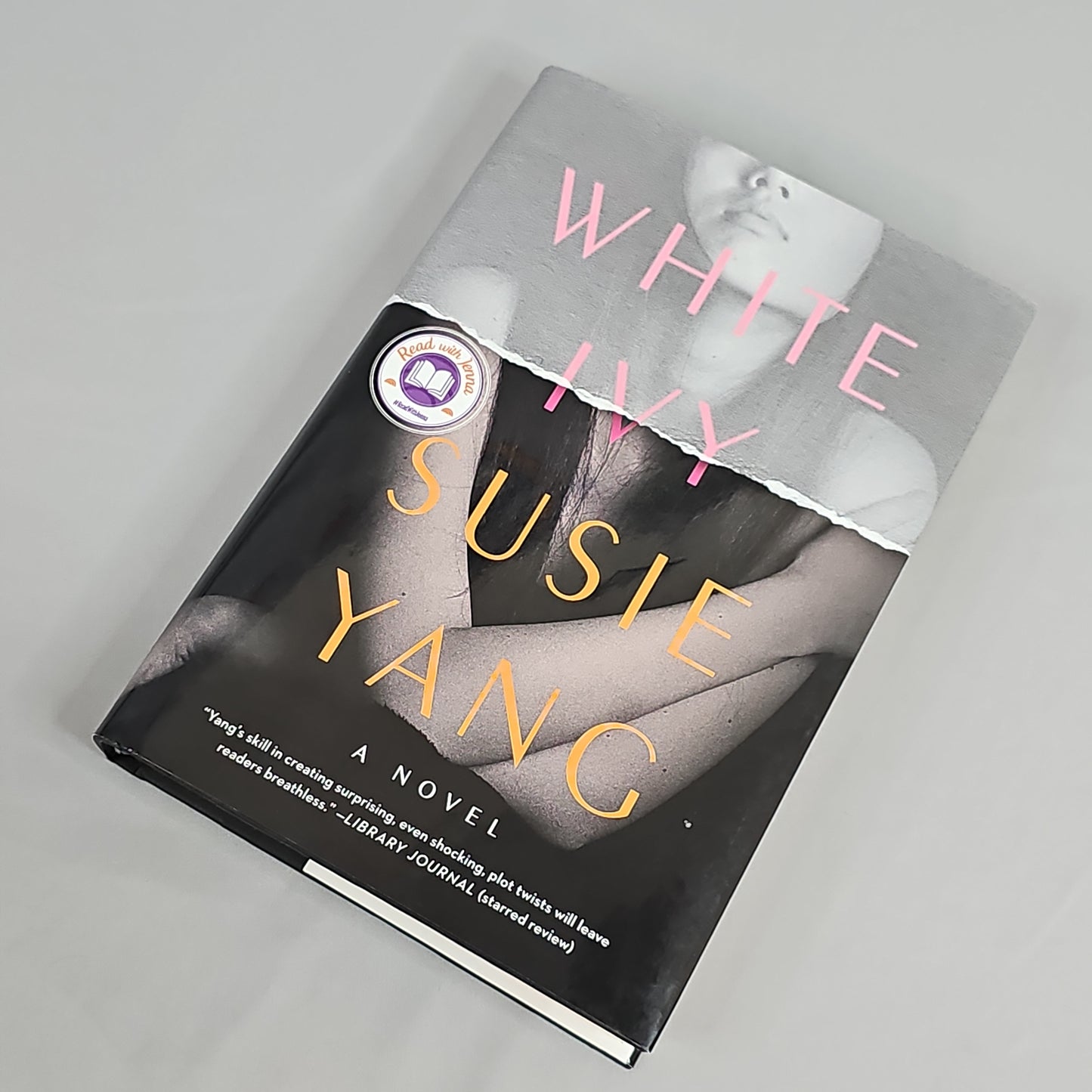 WHITE IVY by Susie Yang Book Hardback (New)