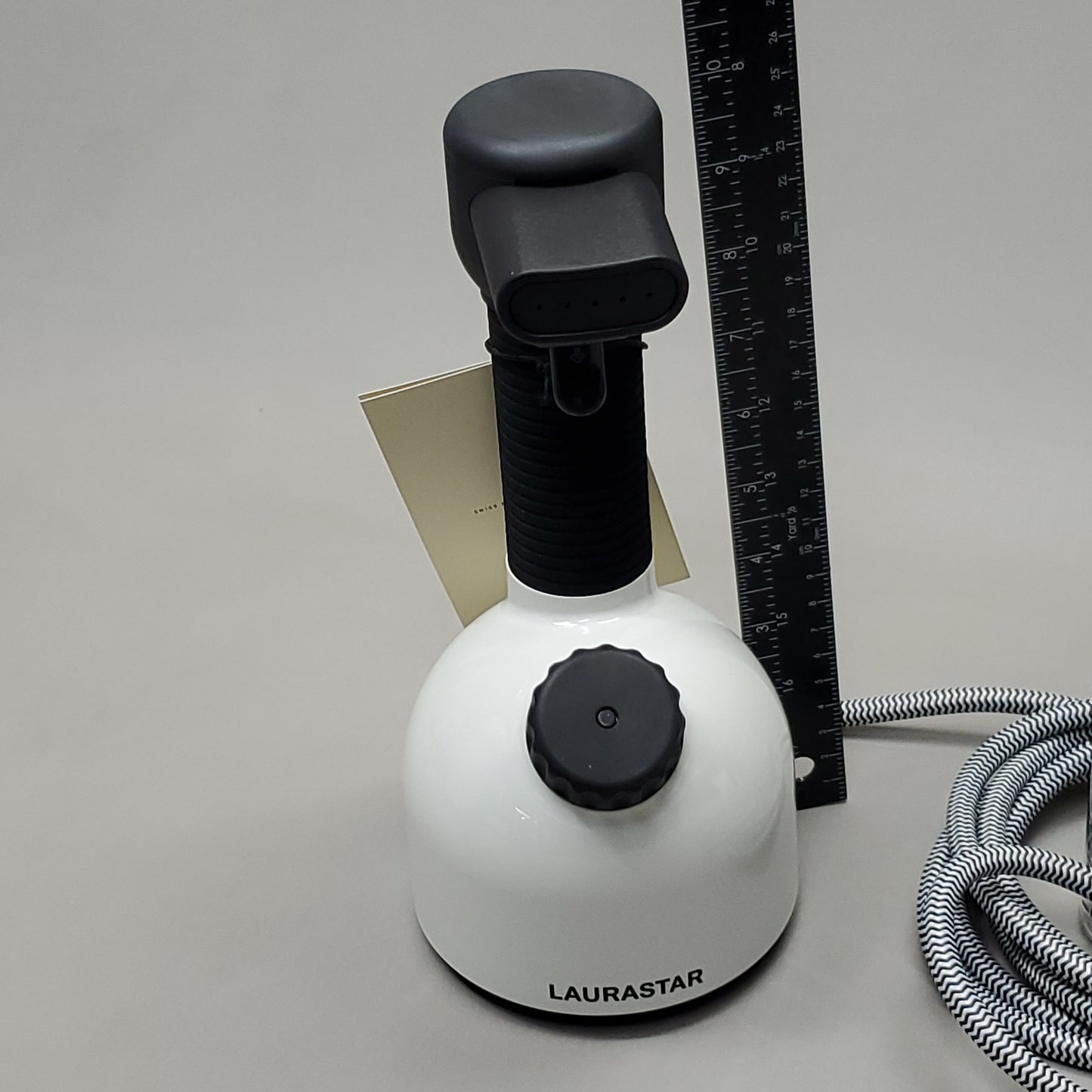 LAURASTAR IGGI Hygienic Compact Handheld Garment Steamer Swiss Design White E519568 (New)