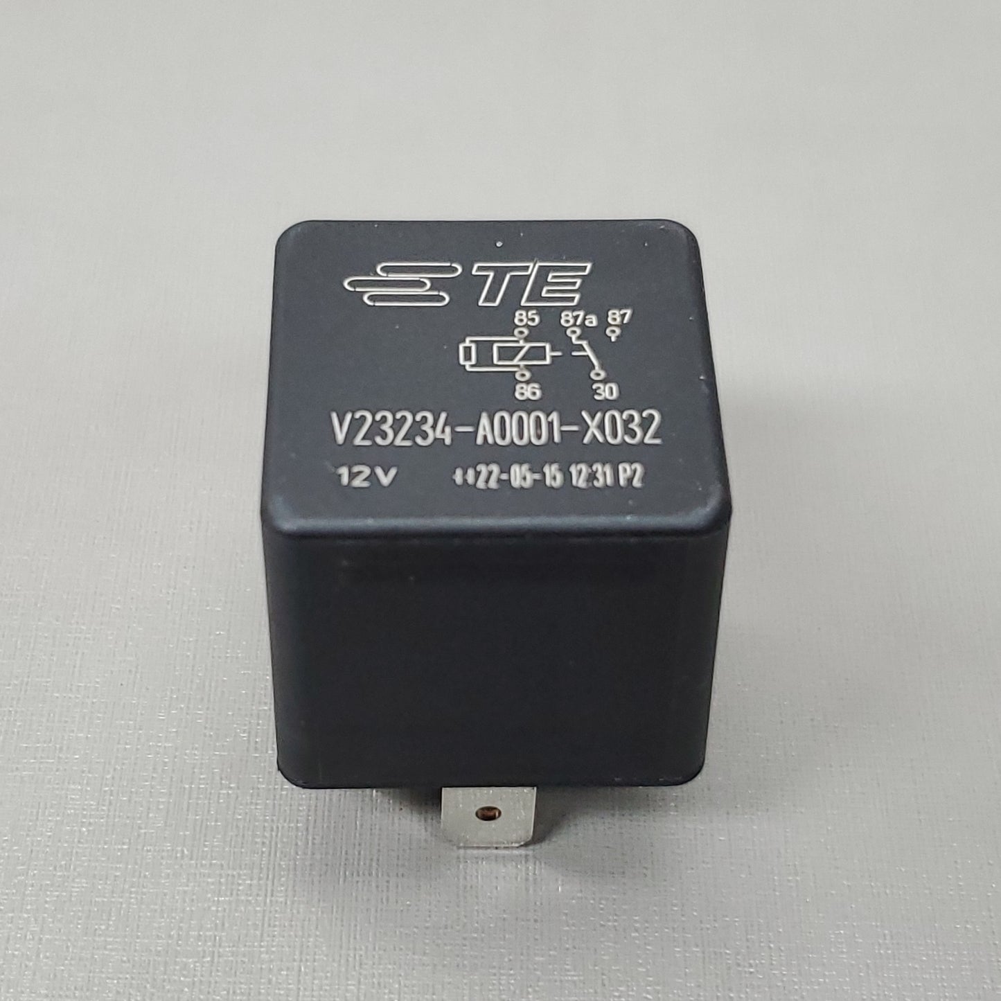TE connectivity 15 Pack of TRP 12V Relay Switches V23234-A0001-X032 CB12650 (New)