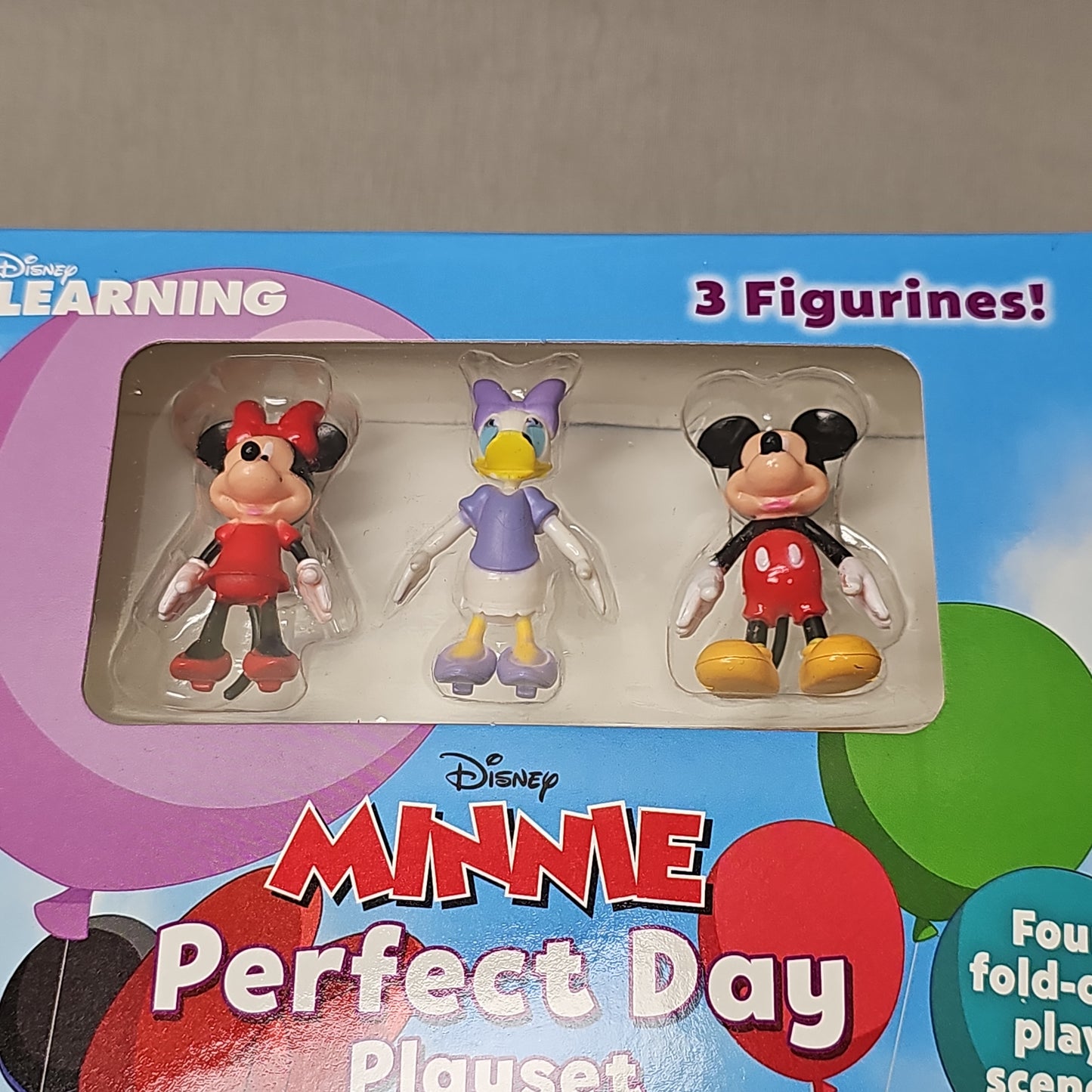 SCHOLASTIC DISNEY Minnie Perfect Day Playset With Book & Figurines (New)