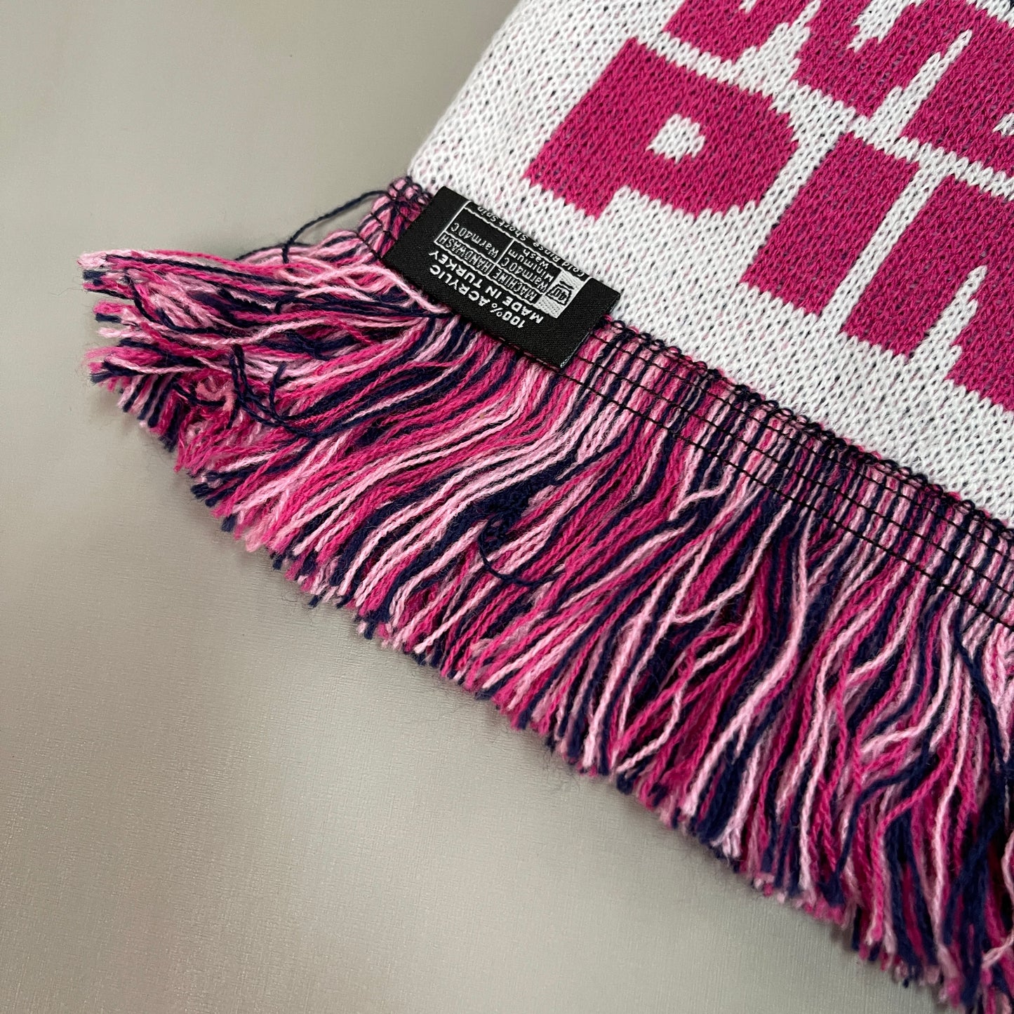 USL Real Men Wear Pink Indy Eleven Indiana Ruffneck Scarf Pink Ribbon Cancer Awareness (NEW)