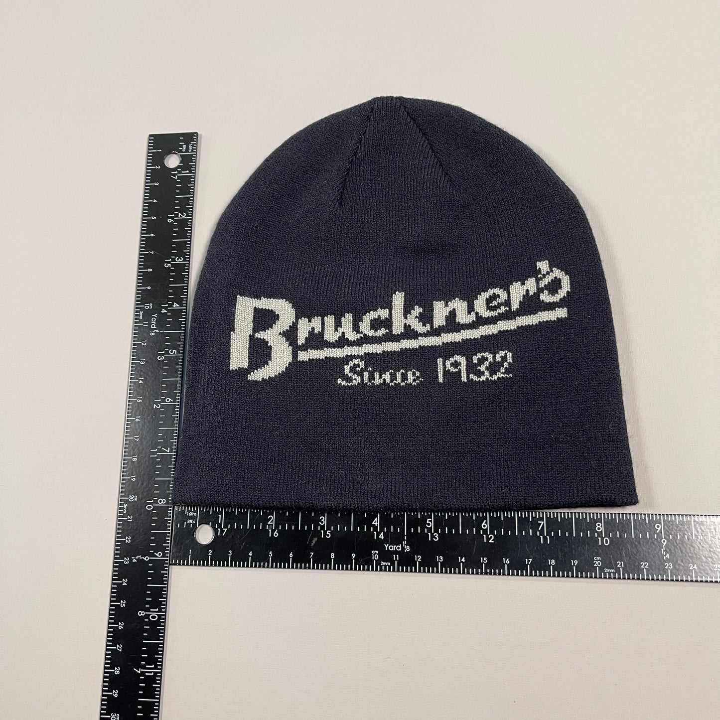 BRUCKNER'S Beanie Winter Hat Unisex Sz One Size Navy/White (New)