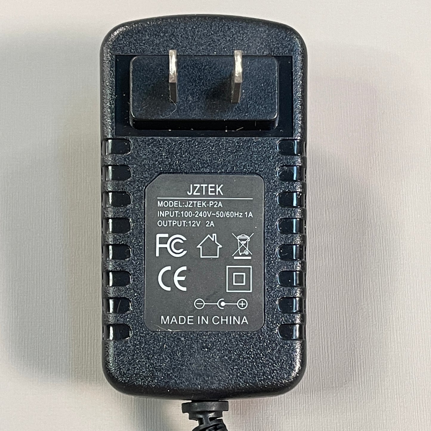 JZTEK Security Camera Power Adapter 12V 2A 100V-240V AC to DC 4-Way Power Splitter (New)