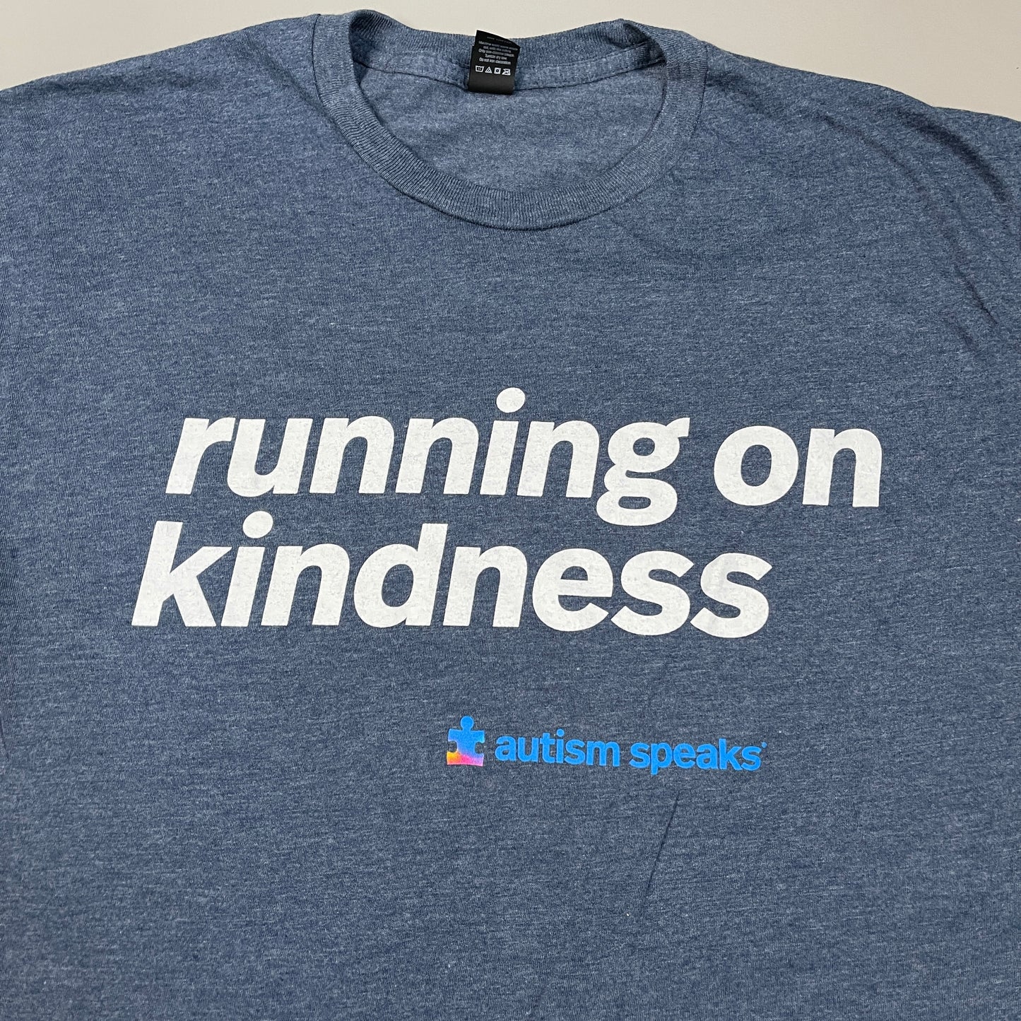AUTISM SPEAKS Running on Kindness Fundraiser Shirt Unisex Sz L Blue (New)