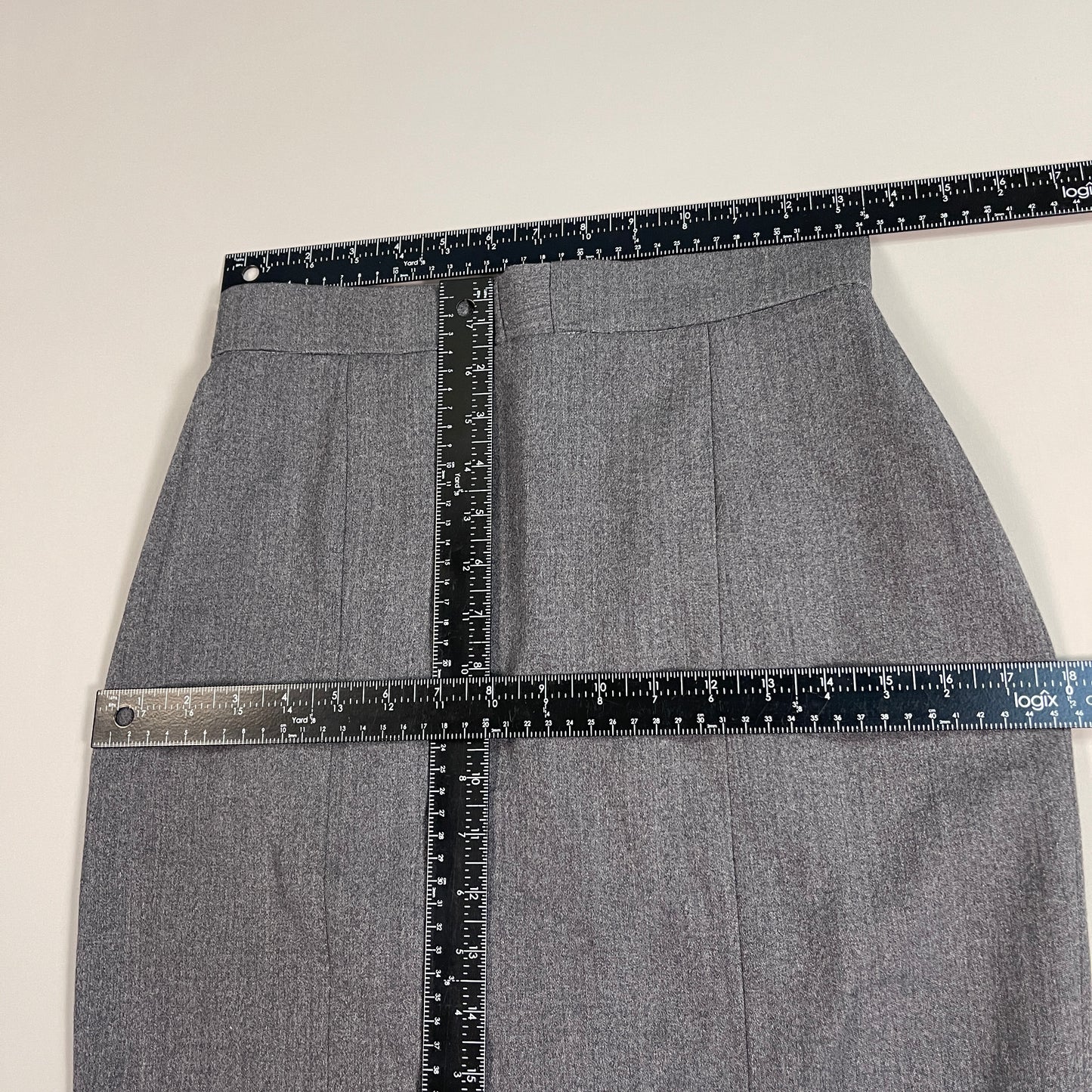 CHANEL Vintage Wool Pencil Skirt Women's Sz 36 Grey 20443 (Pre-Owned)