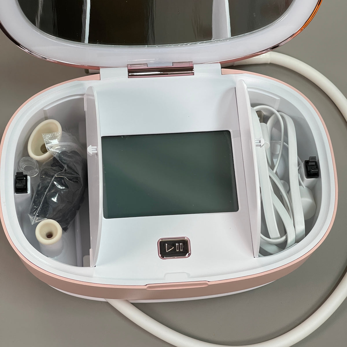 TROPHY SKIN Ultraderm MD Microdermabrasion System TSULMD White (New)