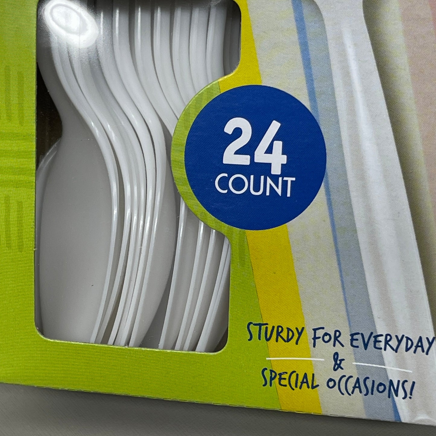 LIFE GOODS Heavy Duty Shatter Resistance Plastic Spoons White 24 Pack (NEW)
