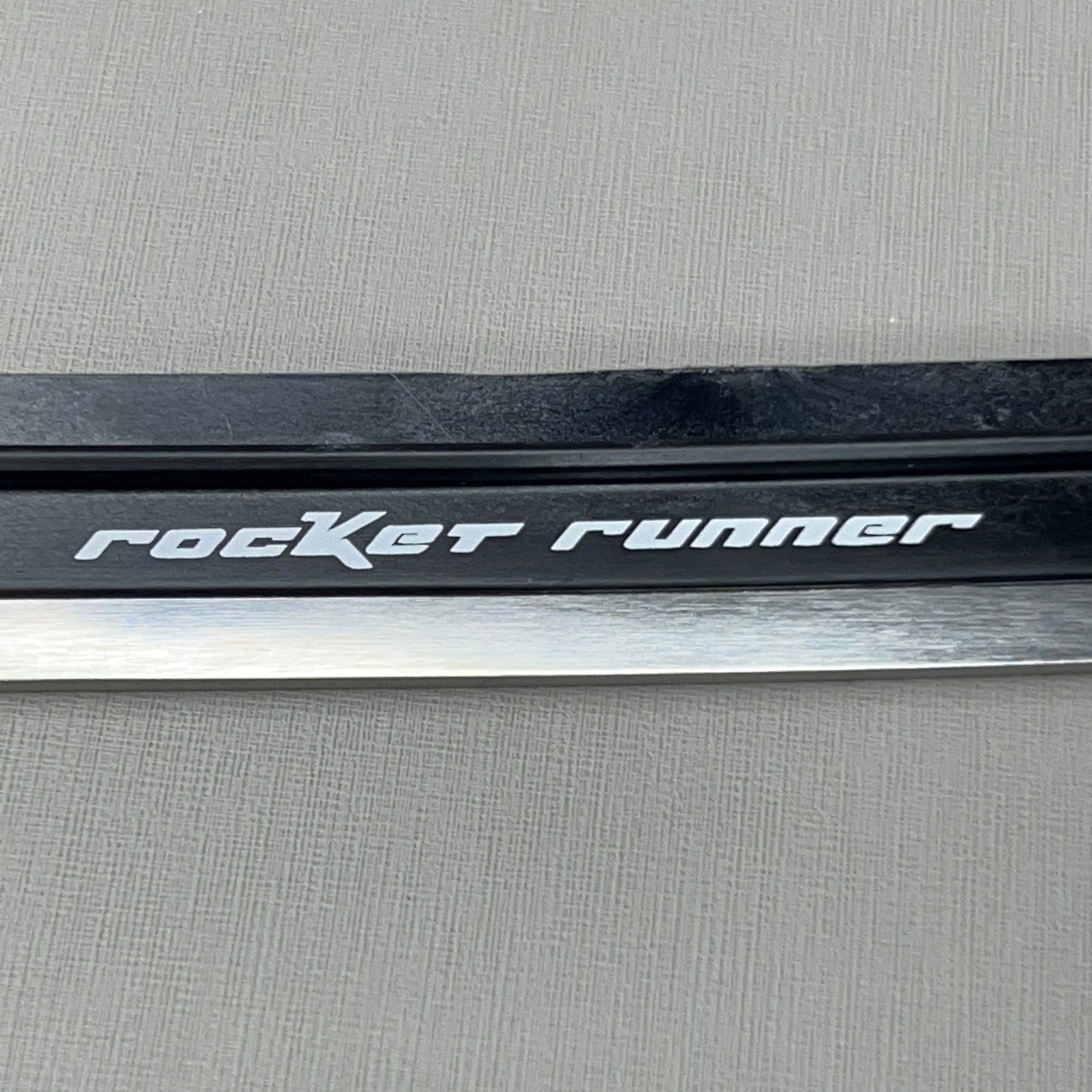 CCM RocketRunner Ice Skate 1 PAIR Stainless Steel Replacement Blades 9.5-10 287mm (New)