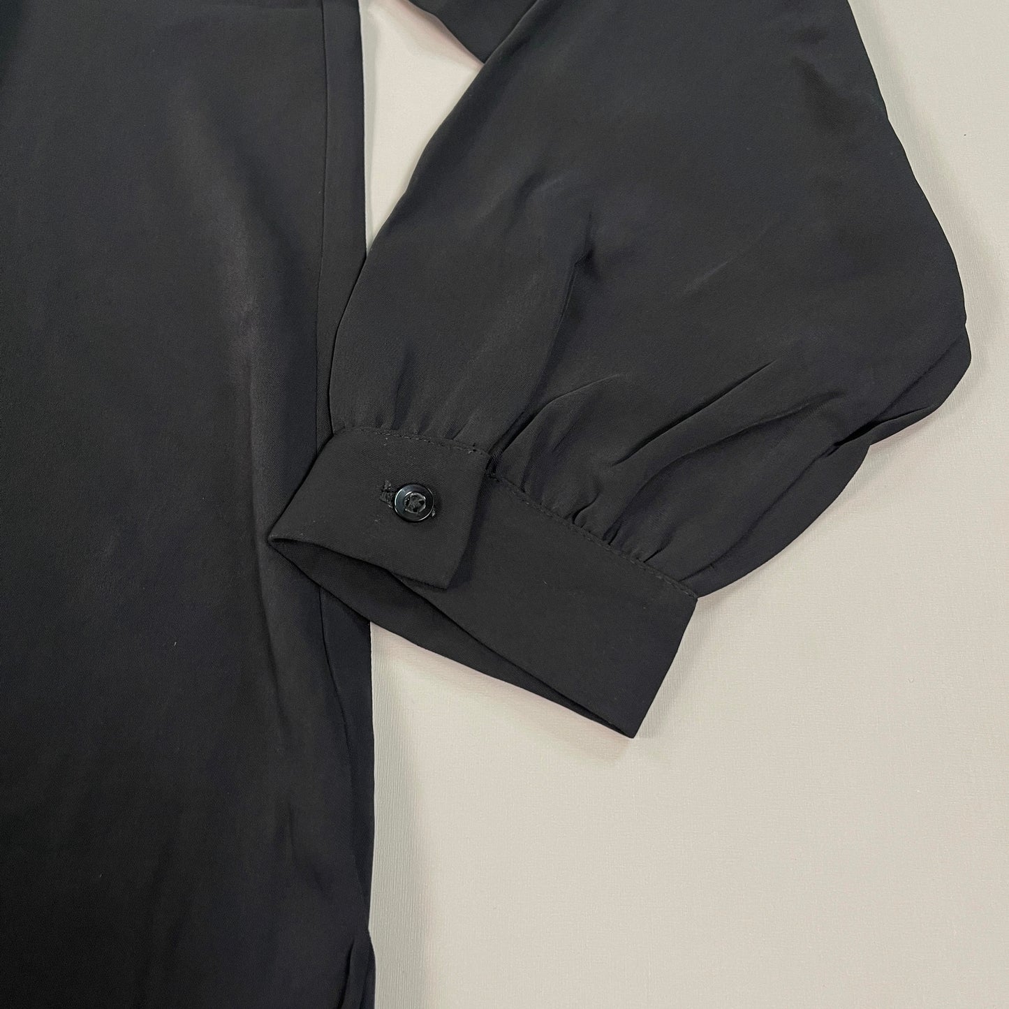 MARTHA STEWART Woven Front Button Blouse Top Tie Neck Women's Sz M Black (New)