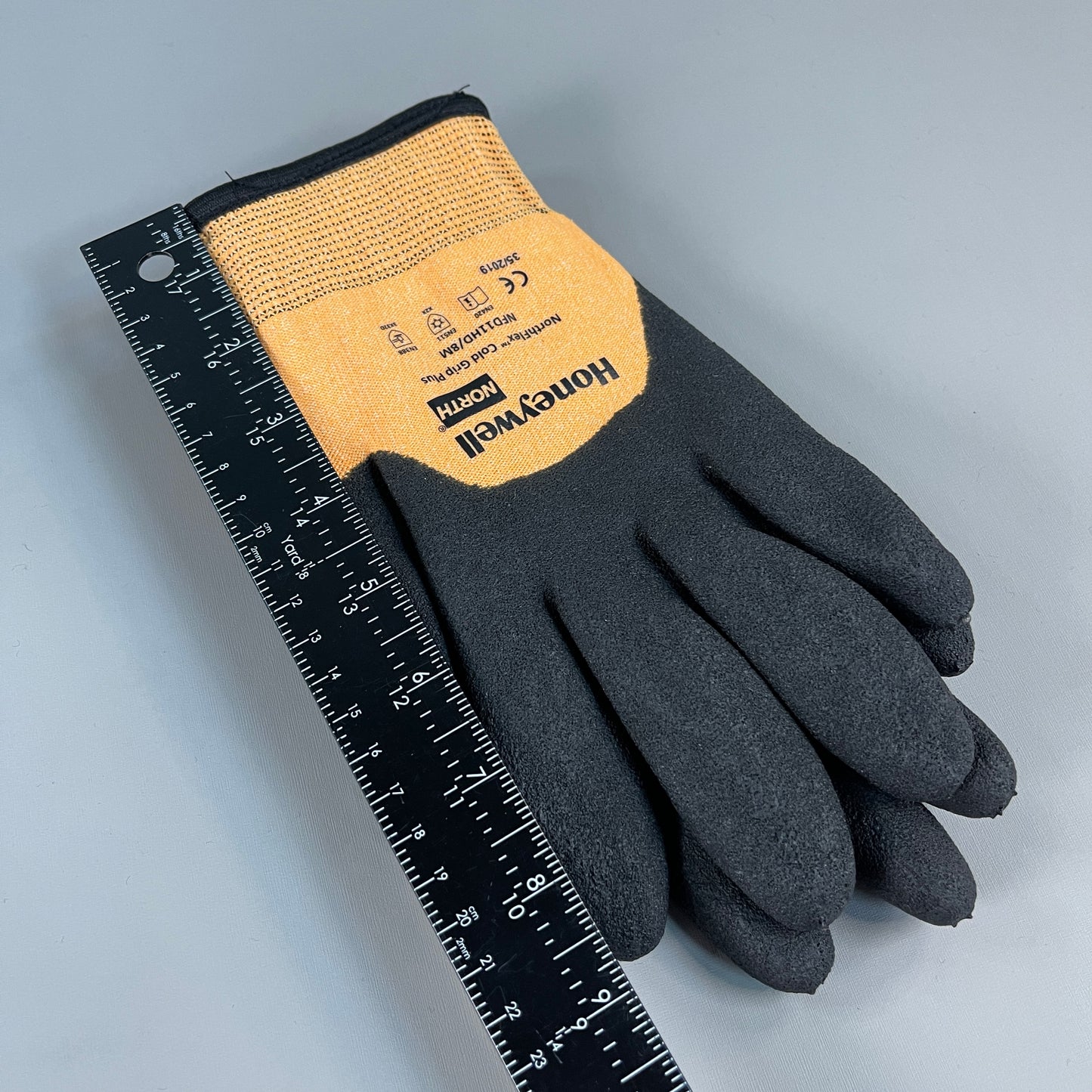 HONEYWELL Lot of 12-Pair Northflex Cold Grip Plus Gloves NFD11HD 8/M (New)