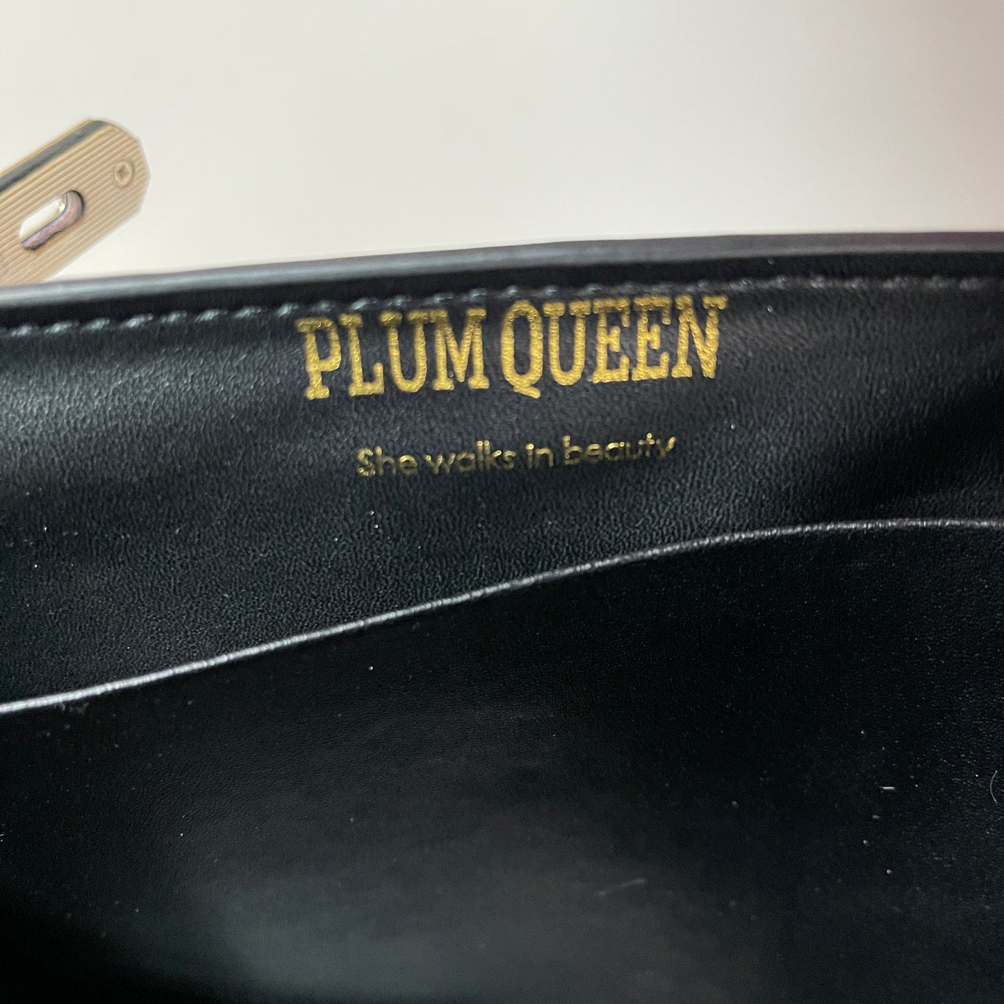 PLUM QUEEN Classic Genuine Leather Handbag Women's Sz M Black (New)