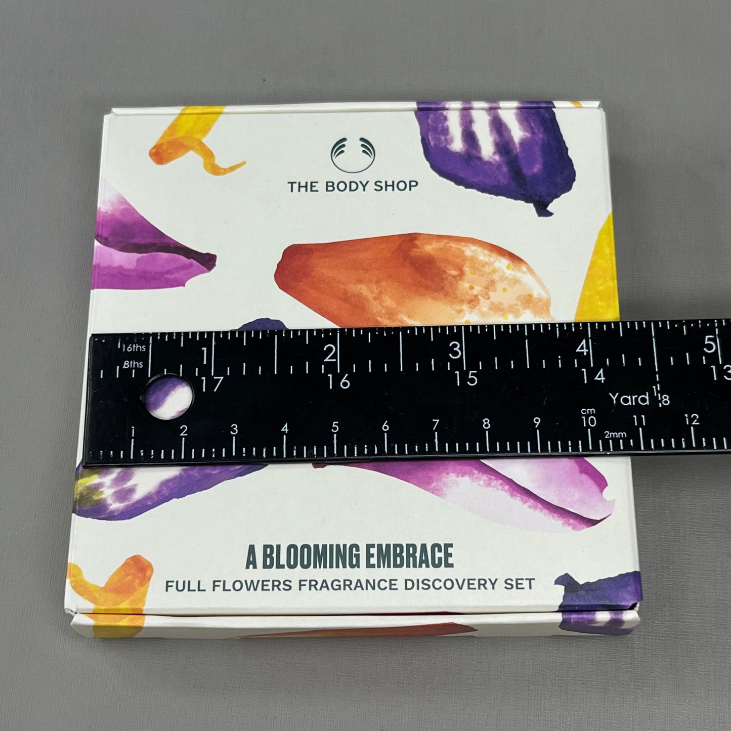 ZA@ THE BODY SHOP 2 PACK!! Blooming Embrace Full Flowers Fragrance Discovery Set (New) D