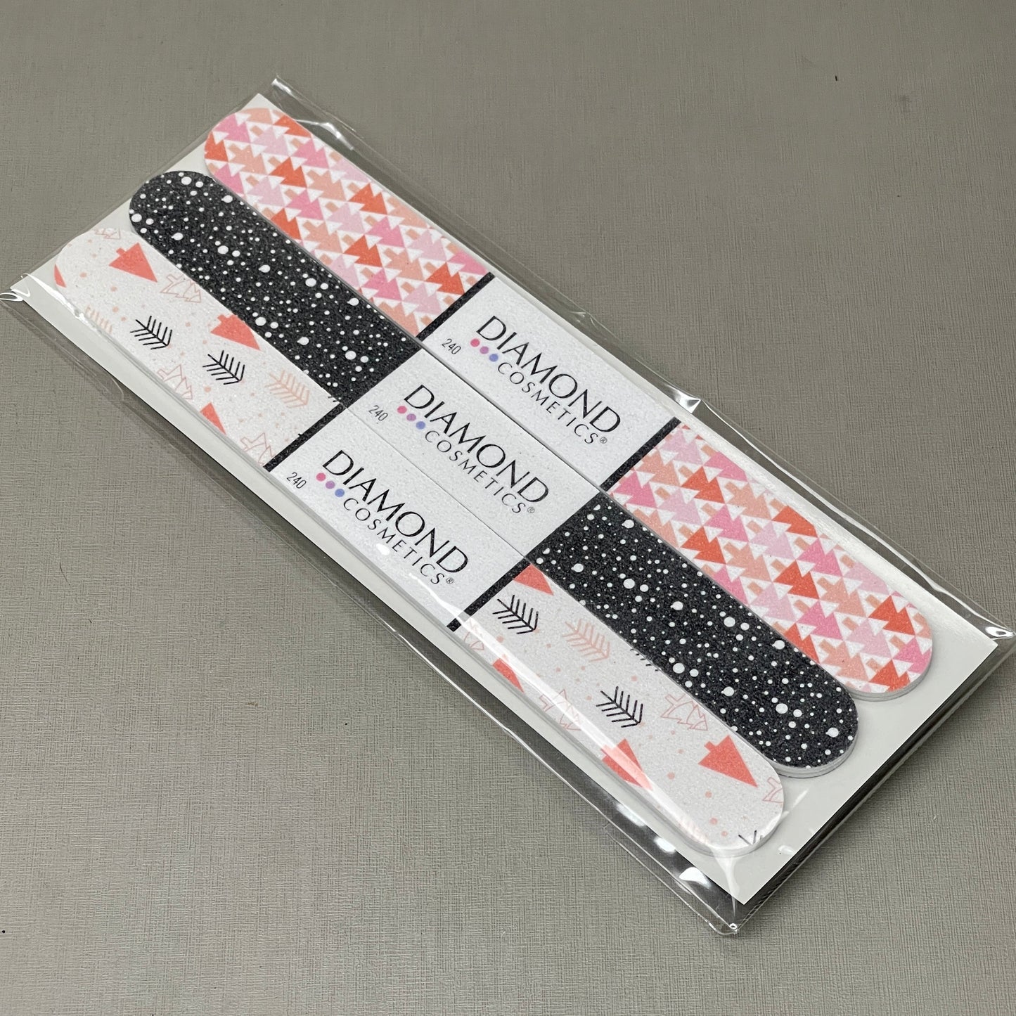 ZA@ DIAMOND COSMETICS 48 Packs of 3! Holiday Nail Files Multiple Prints 85386DT (New) A