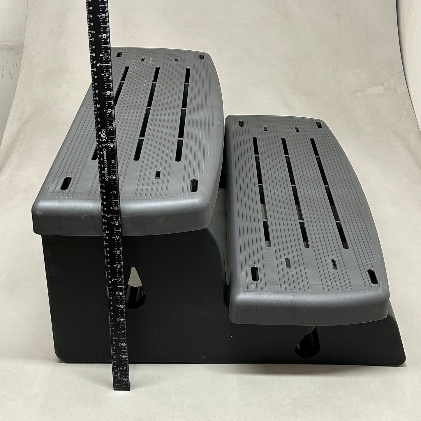 ZA@ WATERWAY Spa Steps Spa Stepping Stool Graphite 535-2209-GPH (New) G