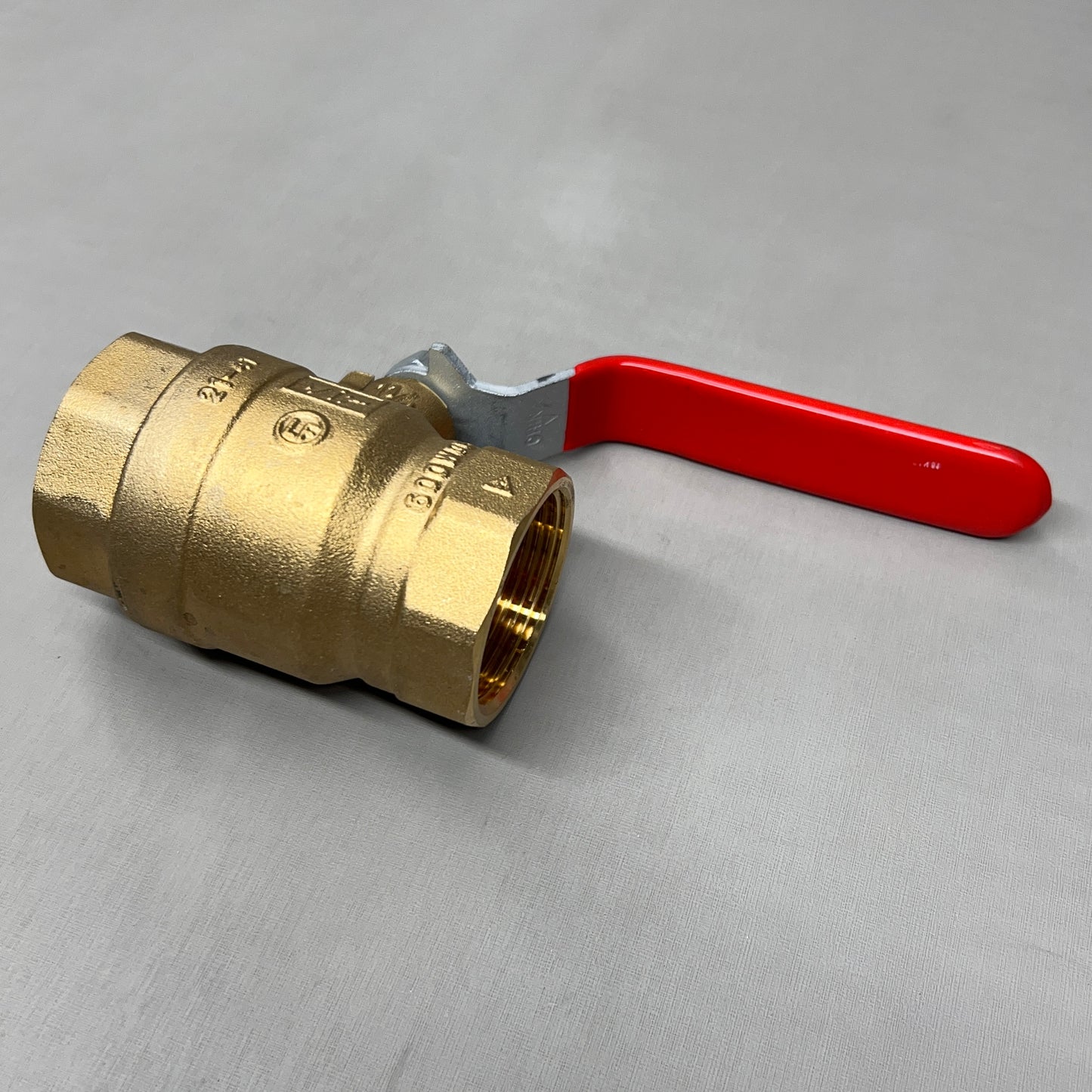 RED-WHITE VALVE Brass Full-Port Ball Valve 1-1/4" 1.47 lb 5592AB (New)