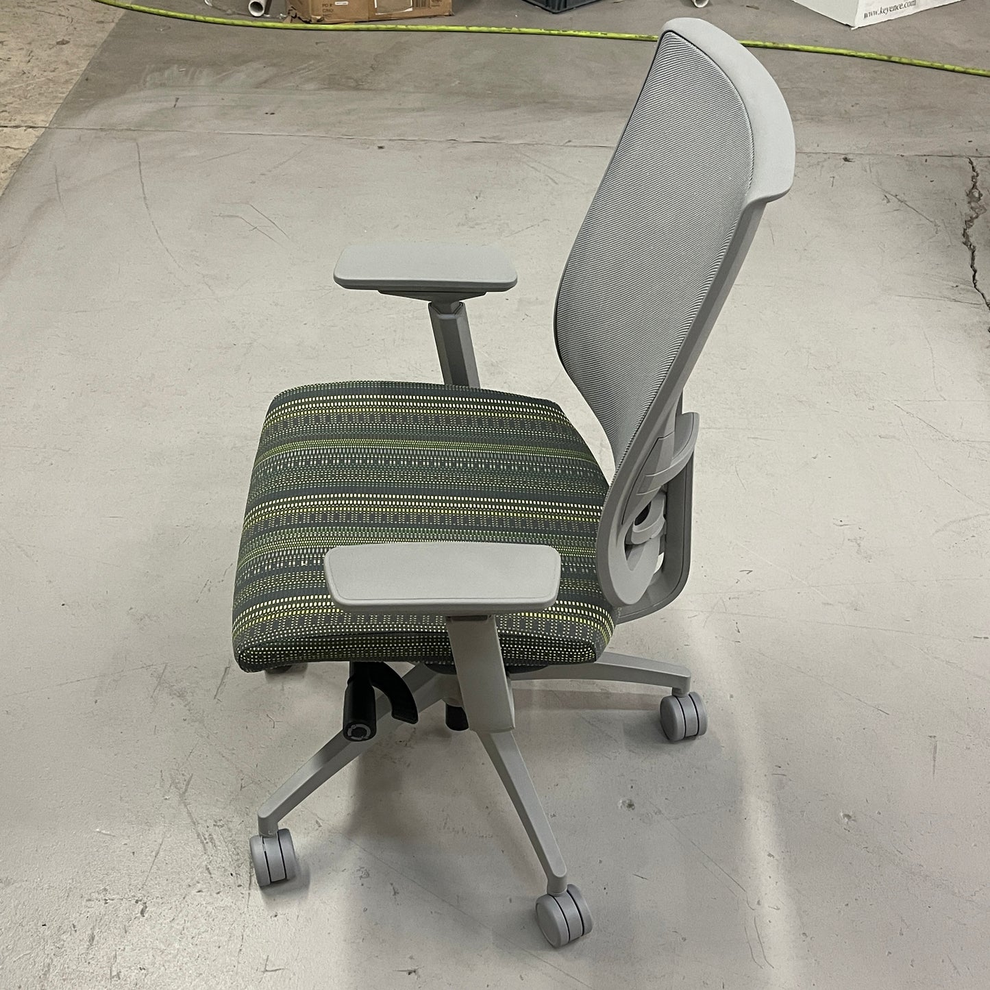 SITONIT Seating Rolling High Back Height Adjustable Office Chair Focus 2.0 Greenlight Pattern (New)