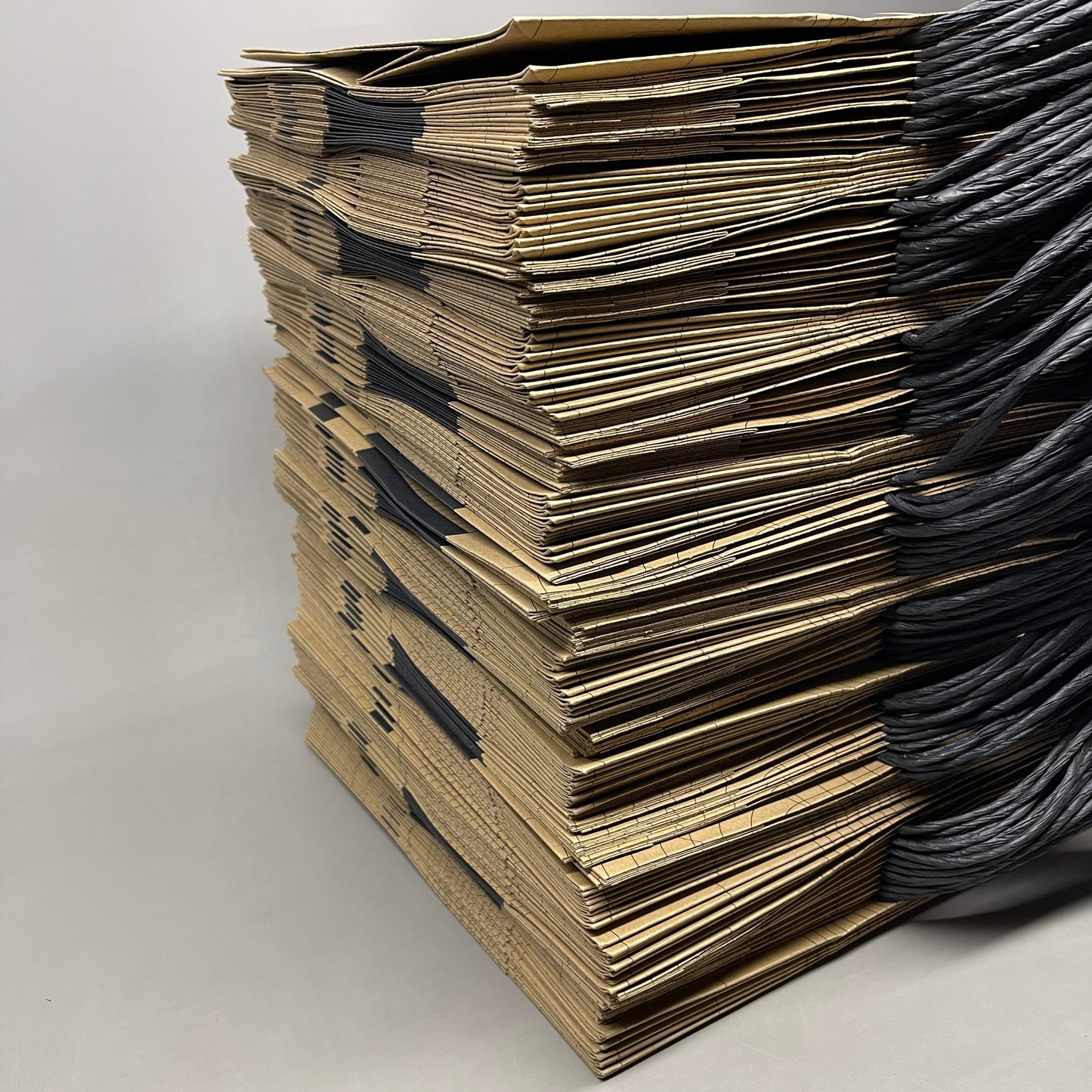 NIKE Paper Shopping Bags 150-Pack! Sz M 16” x 13” x 5” (New)